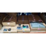 130 + PIECE MIXED IT LOT CONTAINING HP NETWORK ADAPTER 10 GB 554FLB (684212-B21 ) / HP PRPOLIANT (