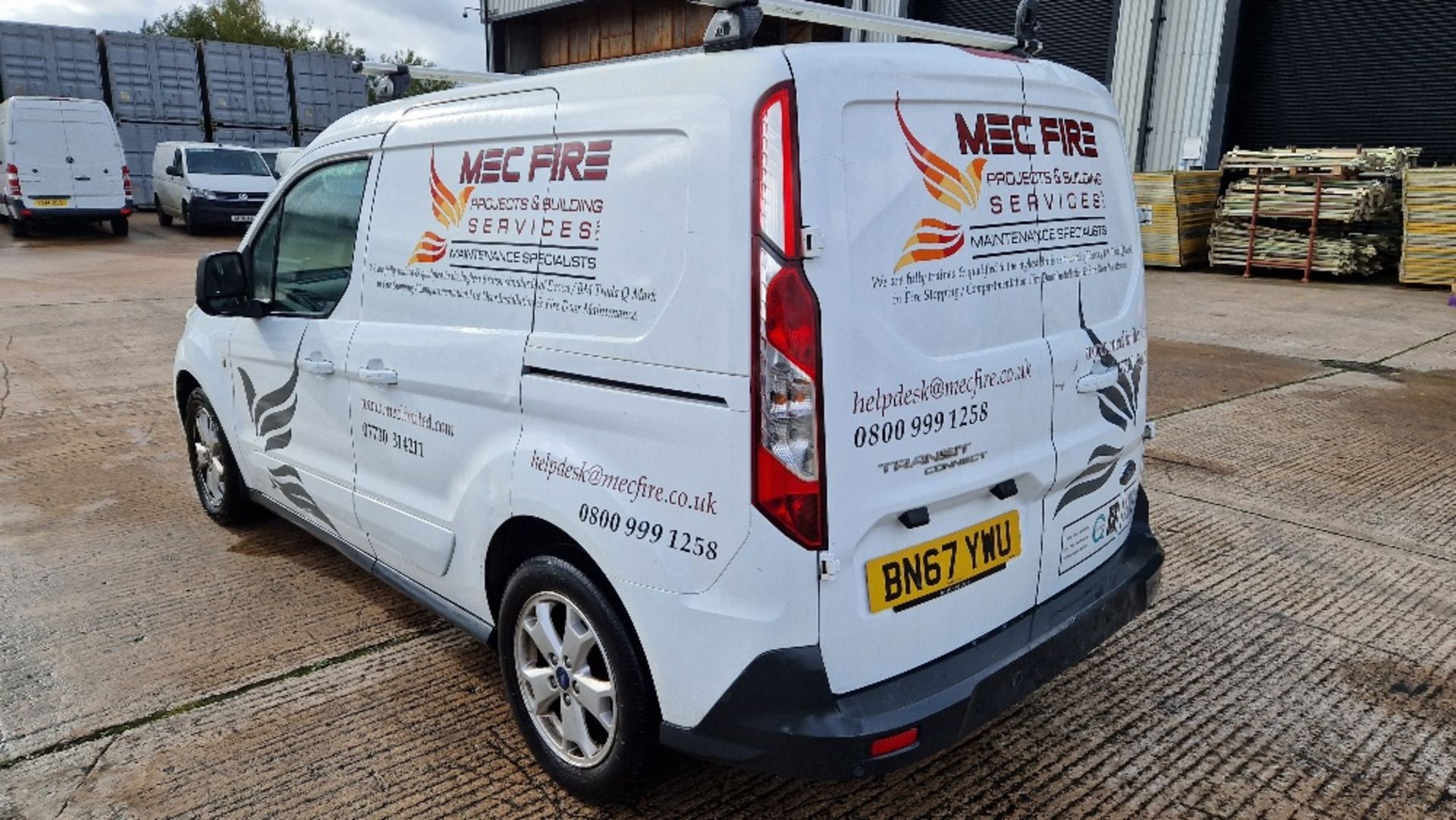 WHITE FORD TRANSIT CONNECT 200 LIMIT DIESEL PANEL VAN 149CC FIRST REGISTERED 29/9/2017 REG: BN67 YWU - Image 3 of 8