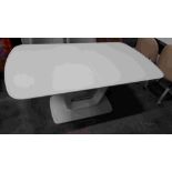 1 X BOXED LAZZARO DINING TABLE IN WHITE EXTENDING 1600/2000 X 900mm (PLEASE NOTE CUSTOMER RETURNS) -