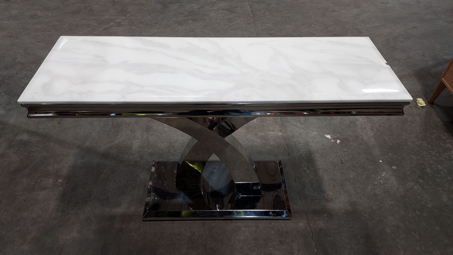 1 X BOXED OTTAVIA MARBLE TOP CONSOLE TABLE IN WHITE ( L 120 CM X W 40 CM X H 76 CM ) - IN 4