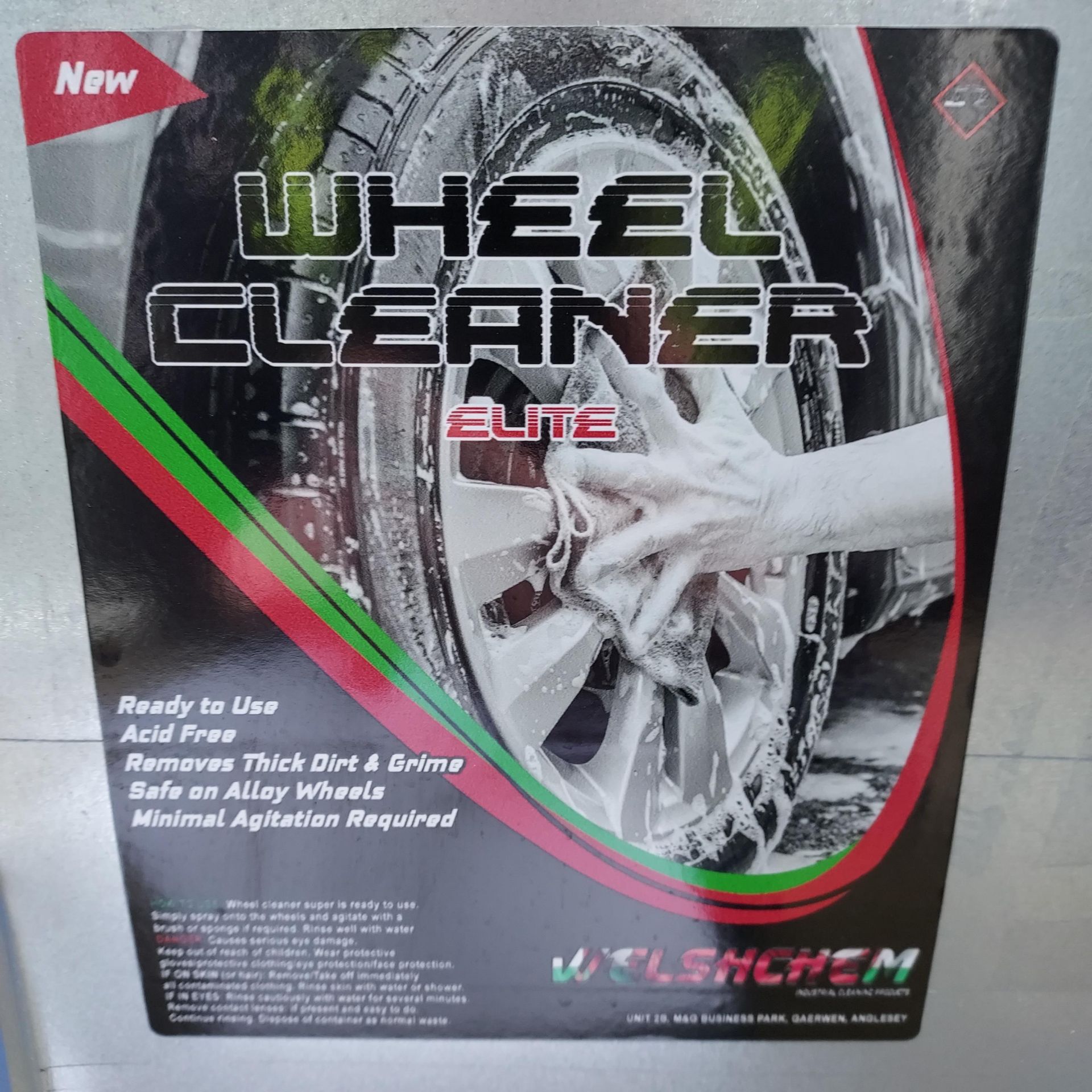 1000L IBC CONTAINING - WELSCHEM ELITE WHEEL CLEANER READY TO USE, ACID FREE, REMOVES THICK DIRT & - Image 2 of 2