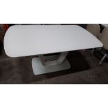 1 X BOXED LAZZARO DINING TABLE IN WHITE EXTENDING 1600/2000 X 900mm (PLEASE NOTE CUSTOMER RETURNS) -