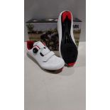 40 X BRAND NEW UPON HIKING - MENS CYCLING SHOES ALL IN MIXED SIZES TO INCLUDE UK 9 .5 / UK 9 / UK