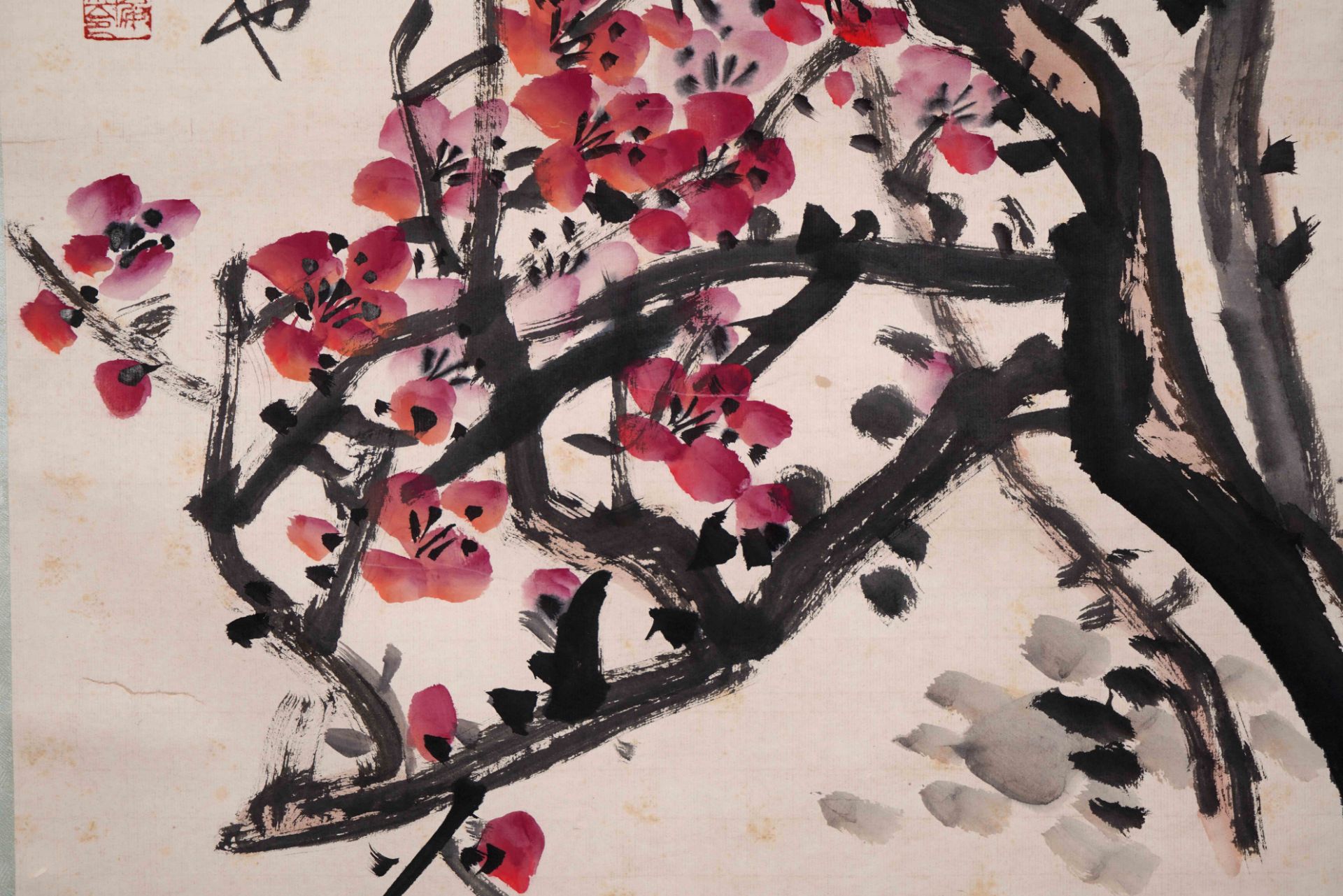 A Chinese Scroll Painting Signed Wu Changshuo - Image 8 of 9