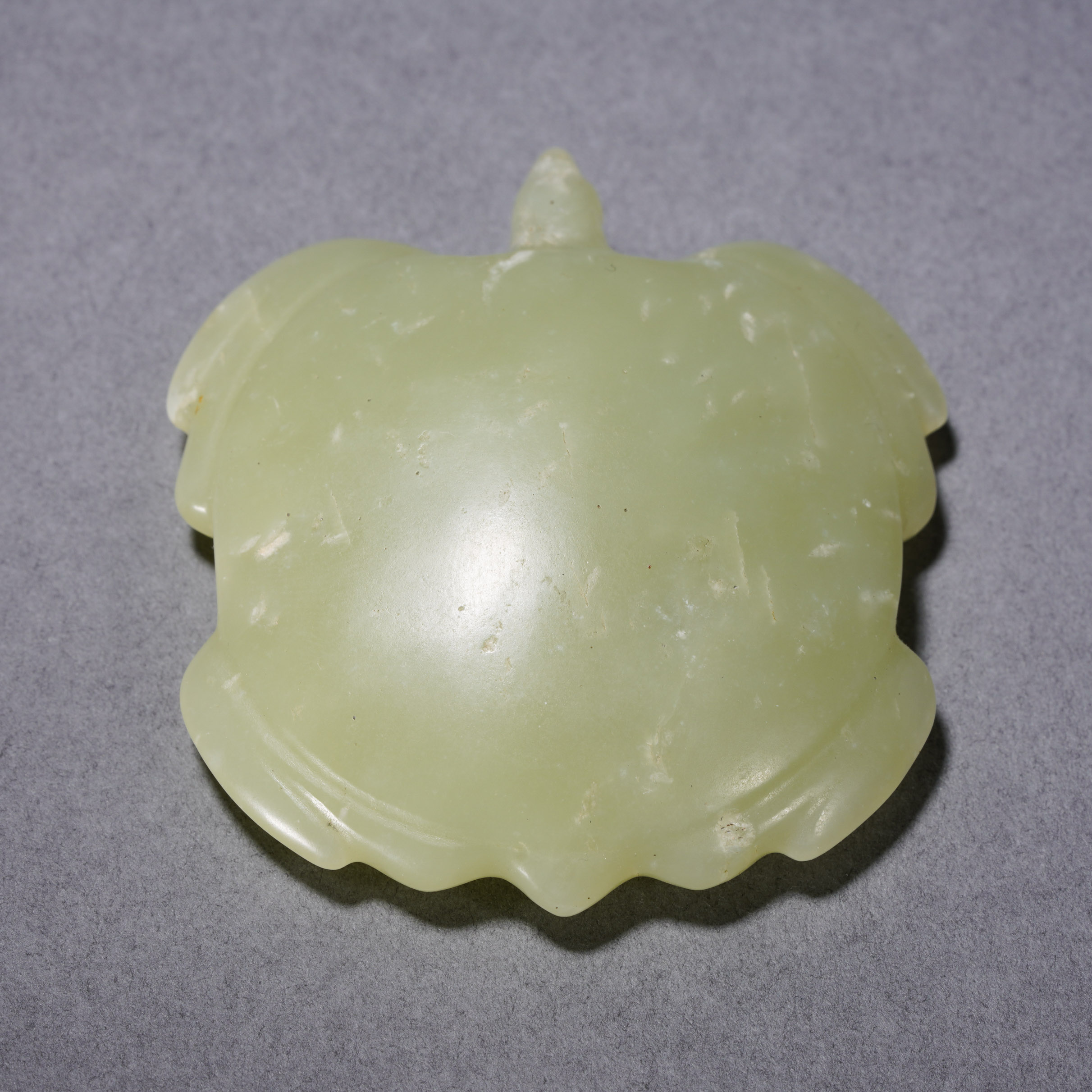 A Chinese Carved Celadon Jade Tortoise - Image 5 of 6