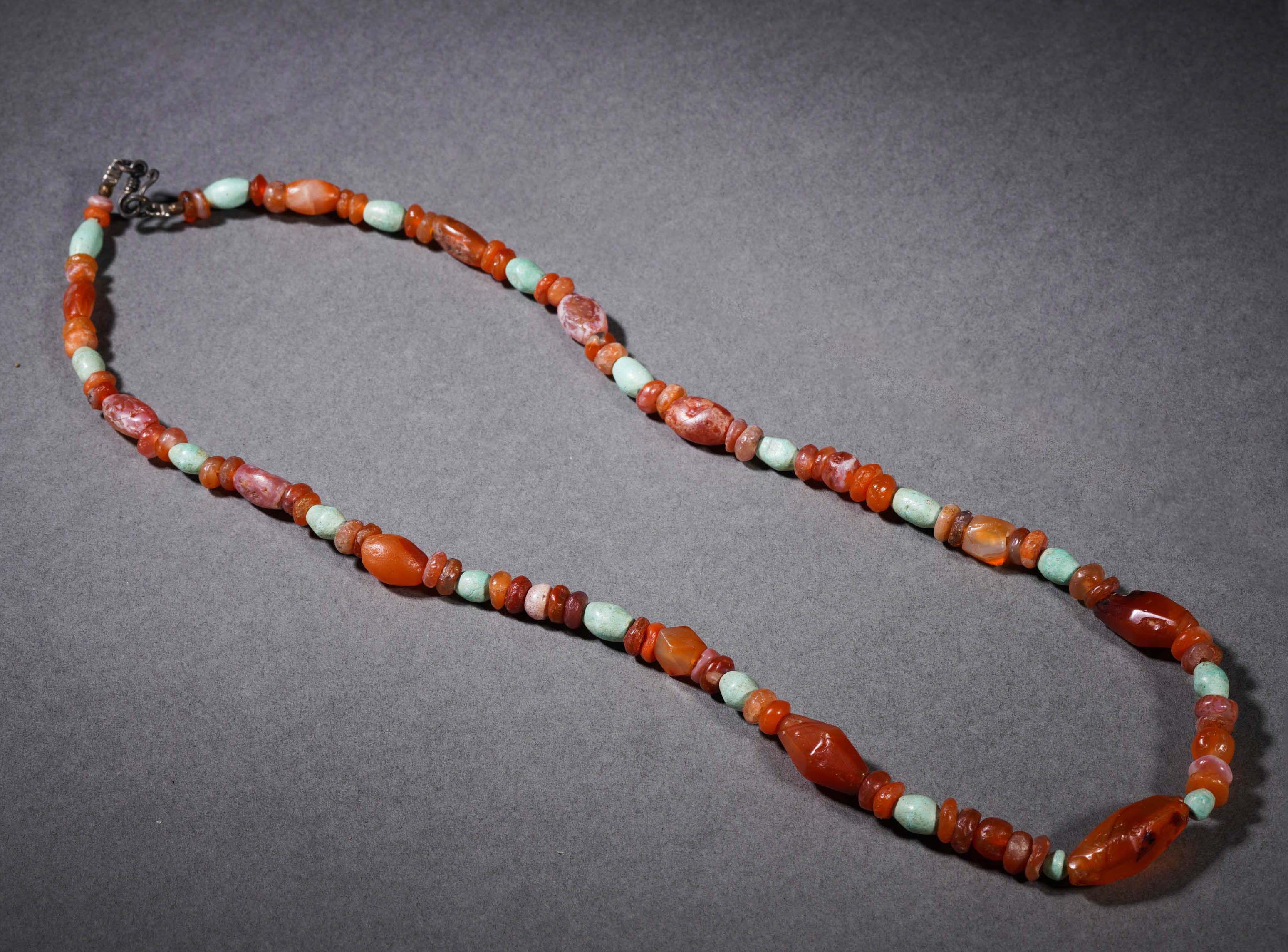 A Chinese Multi-Gems Beads Necklace