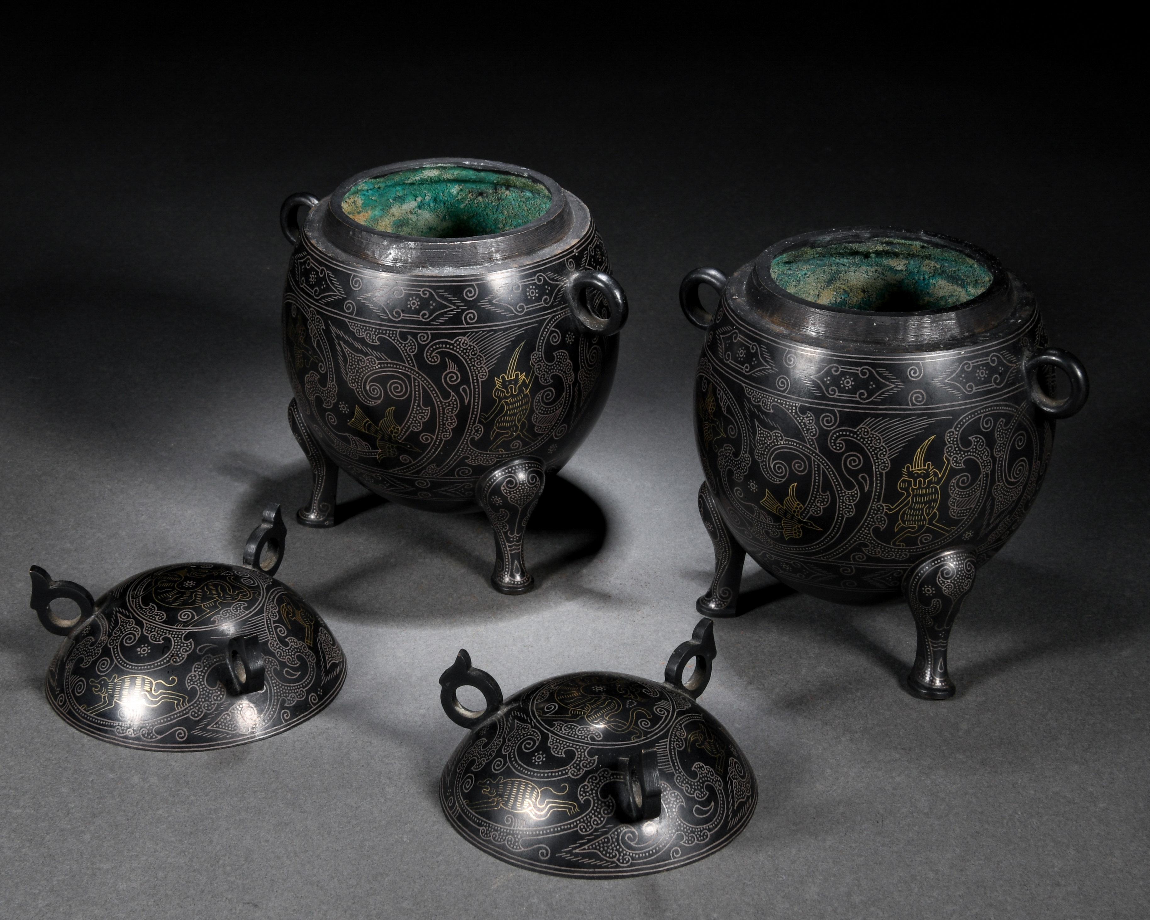 A Chinese Gold and Silver Decorated Vessels Dou - Image 6 of 9