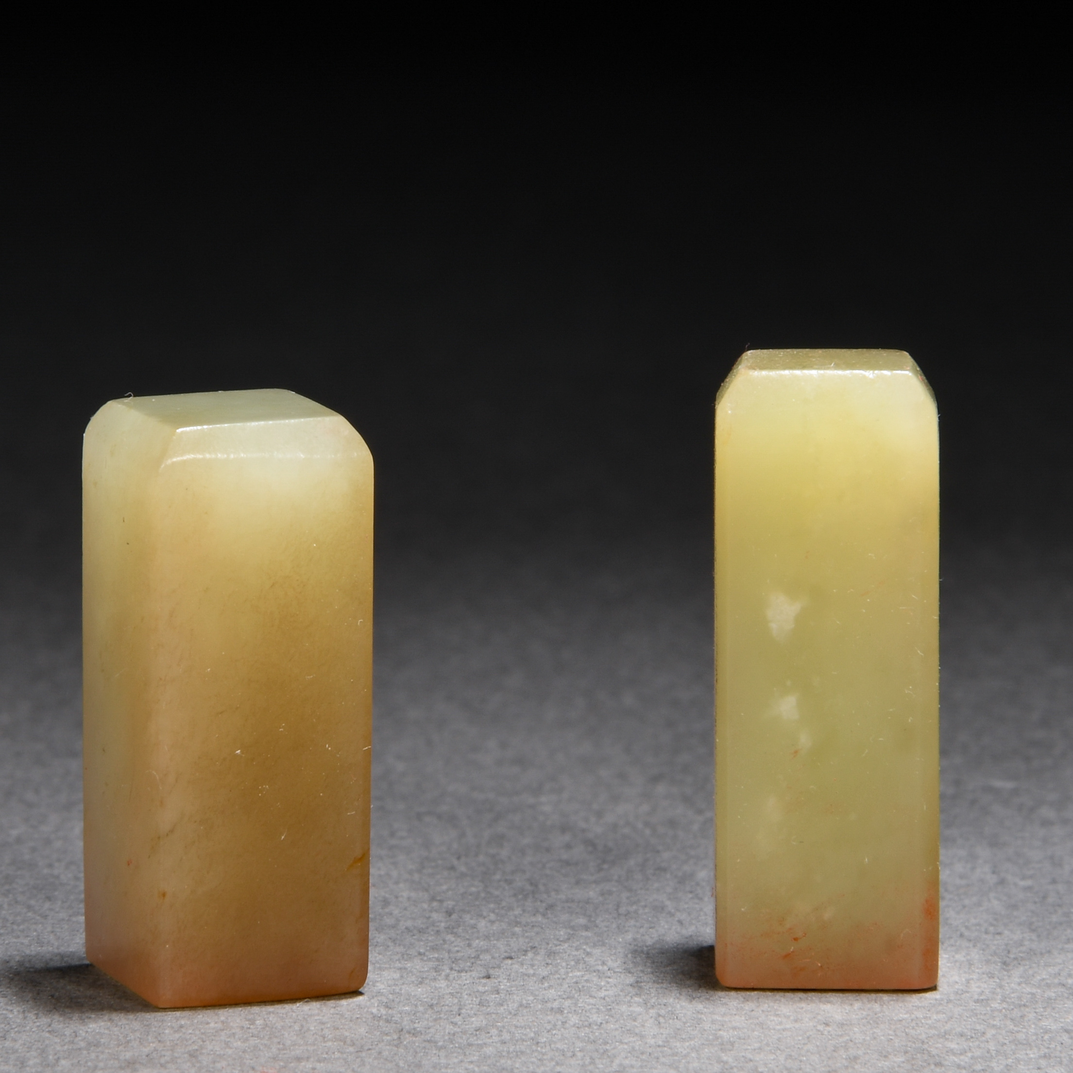 A Set of Four Chinese Carved Jade Seals - Image 2 of 7