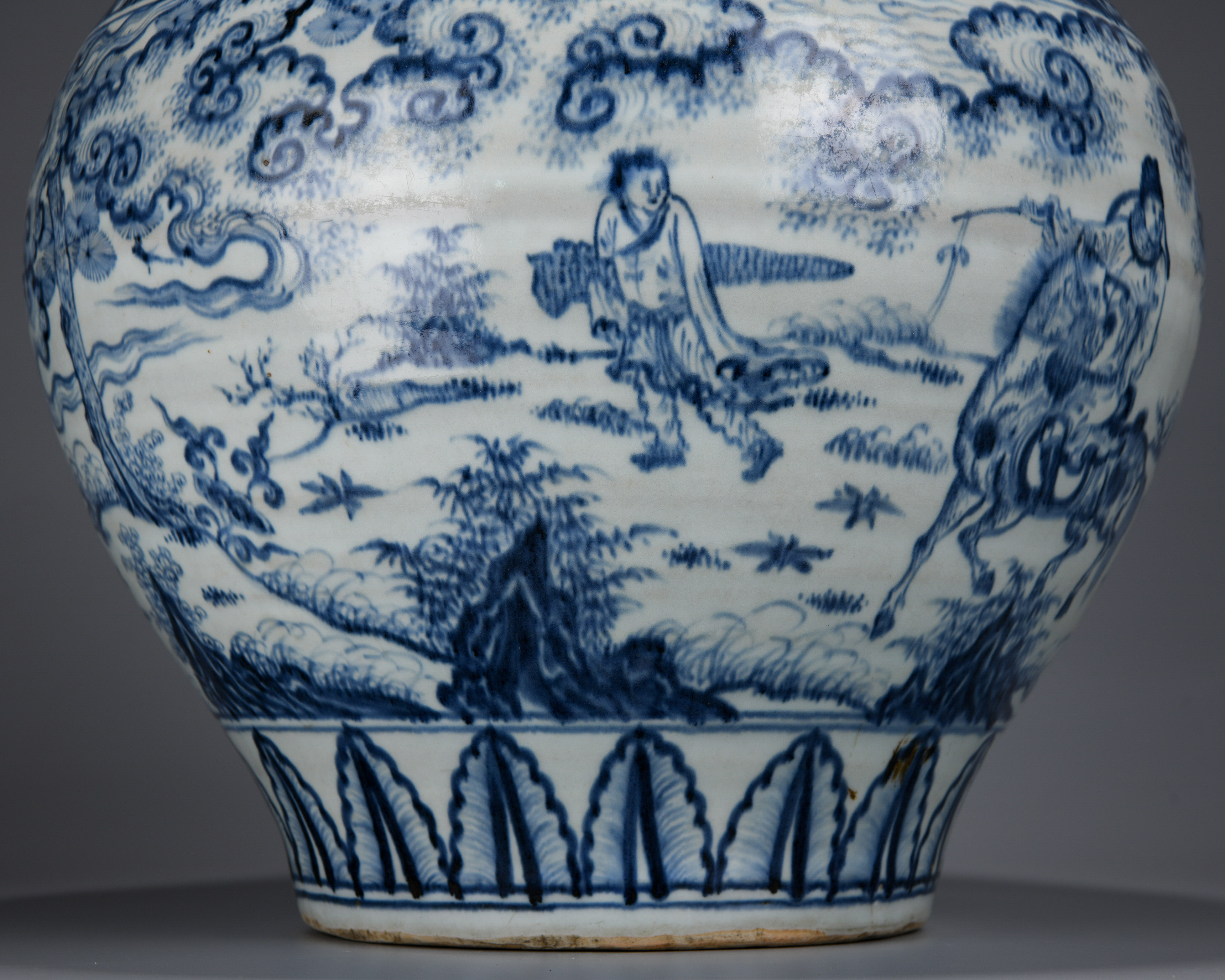 A Chinese Blue and White Figural Story Jar - Image 6 of 11