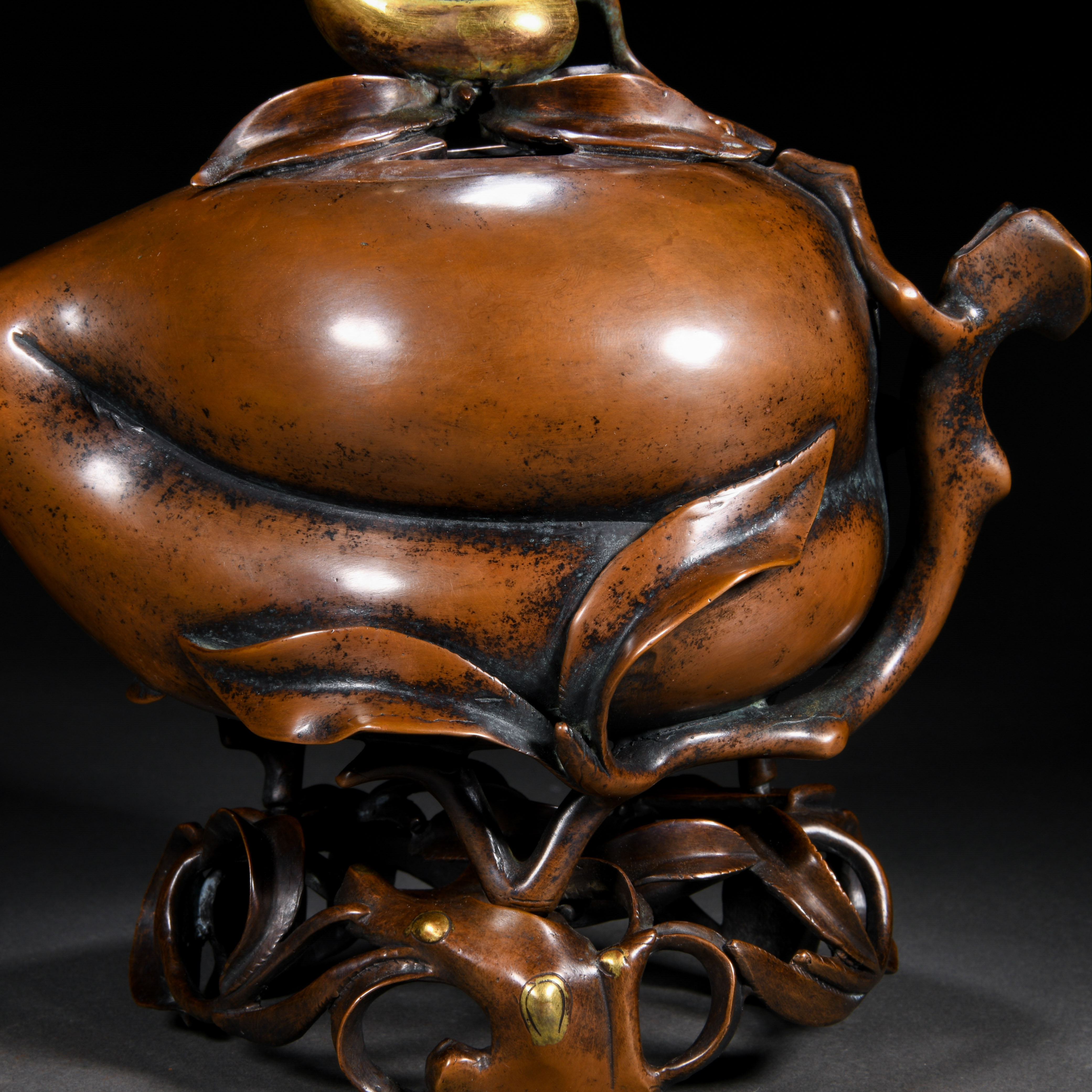 A Chinese Bronze Peach Shaped Incense Burner - Image 2 of 10