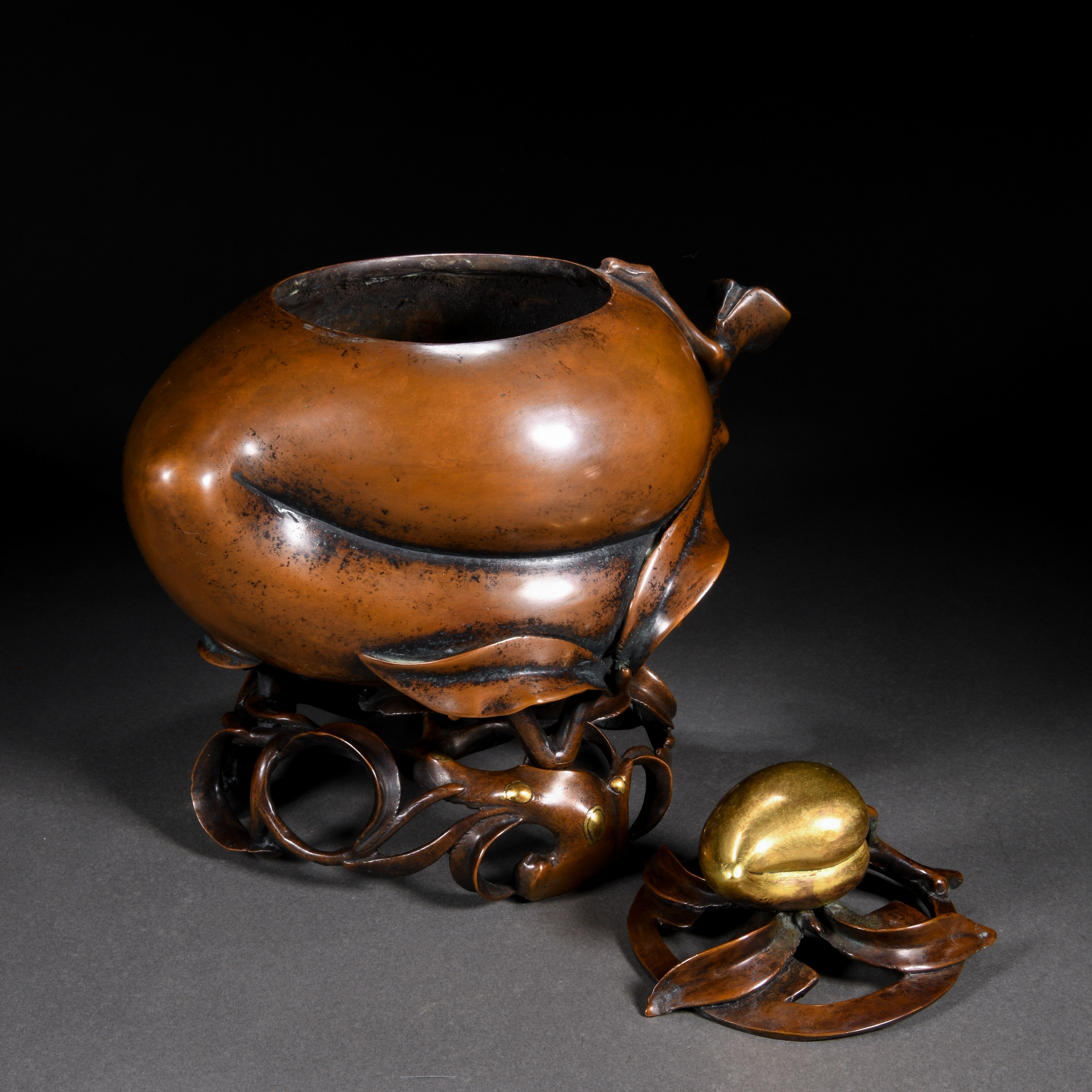 A Chinese Bronze Peach Shaped Incense Burner - Image 7 of 10