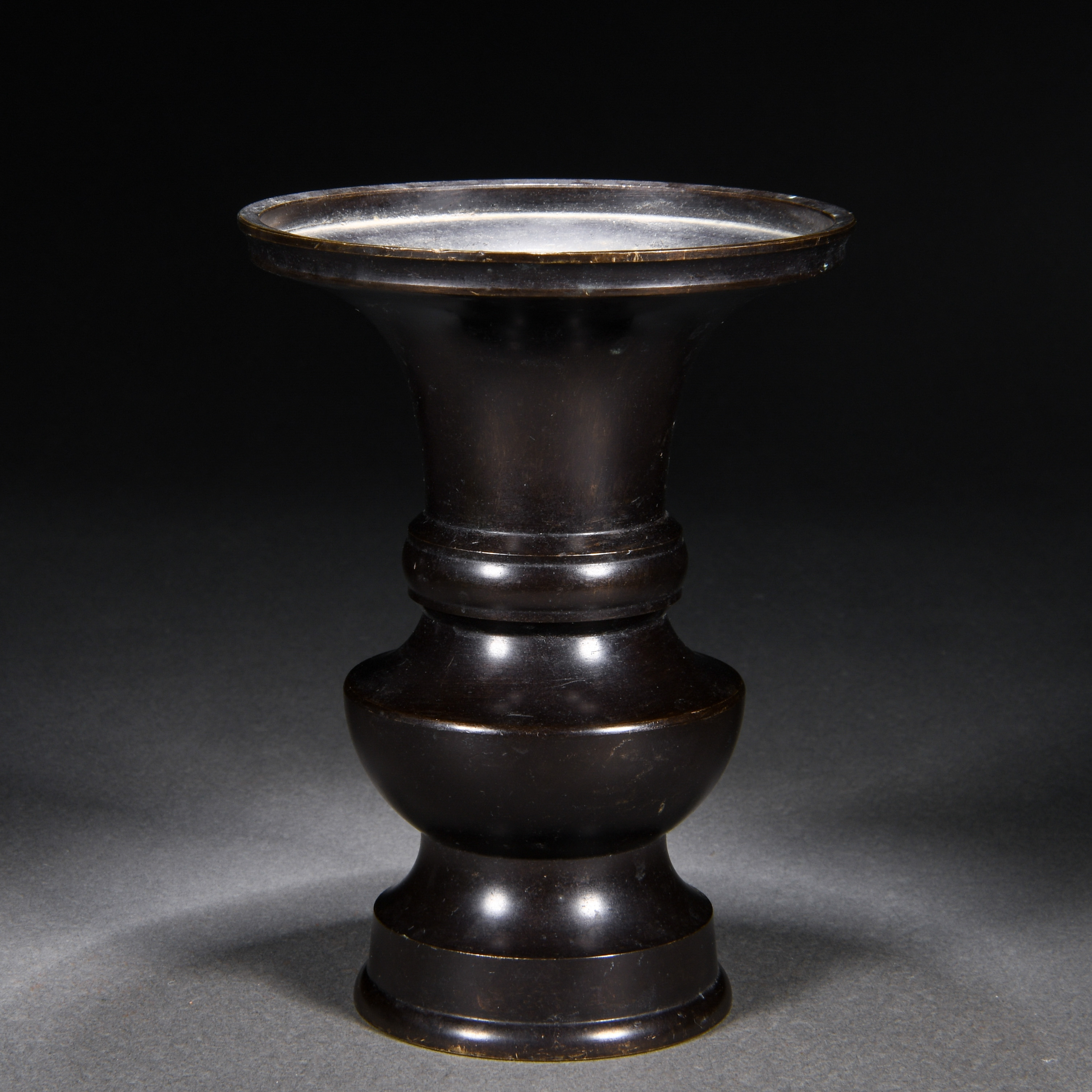 A Chinese Bronze Beaker Vase Gu - Image 3 of 7