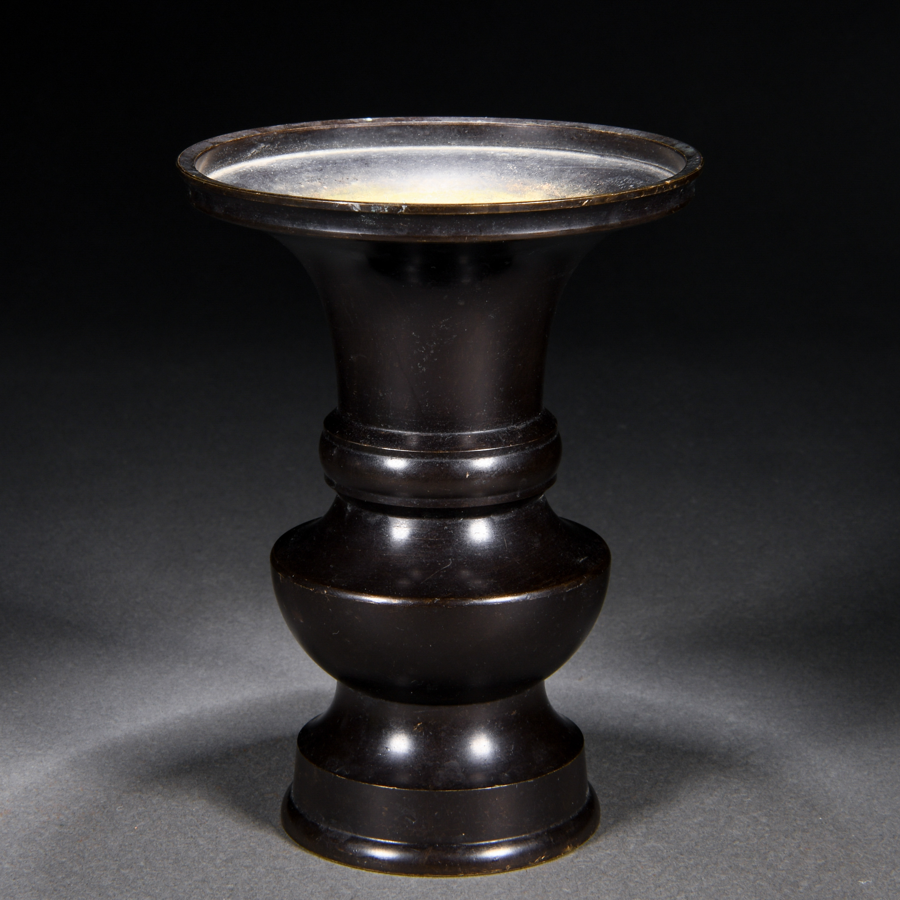 A Chinese Bronze Beaker Vase Gu - Image 2 of 7