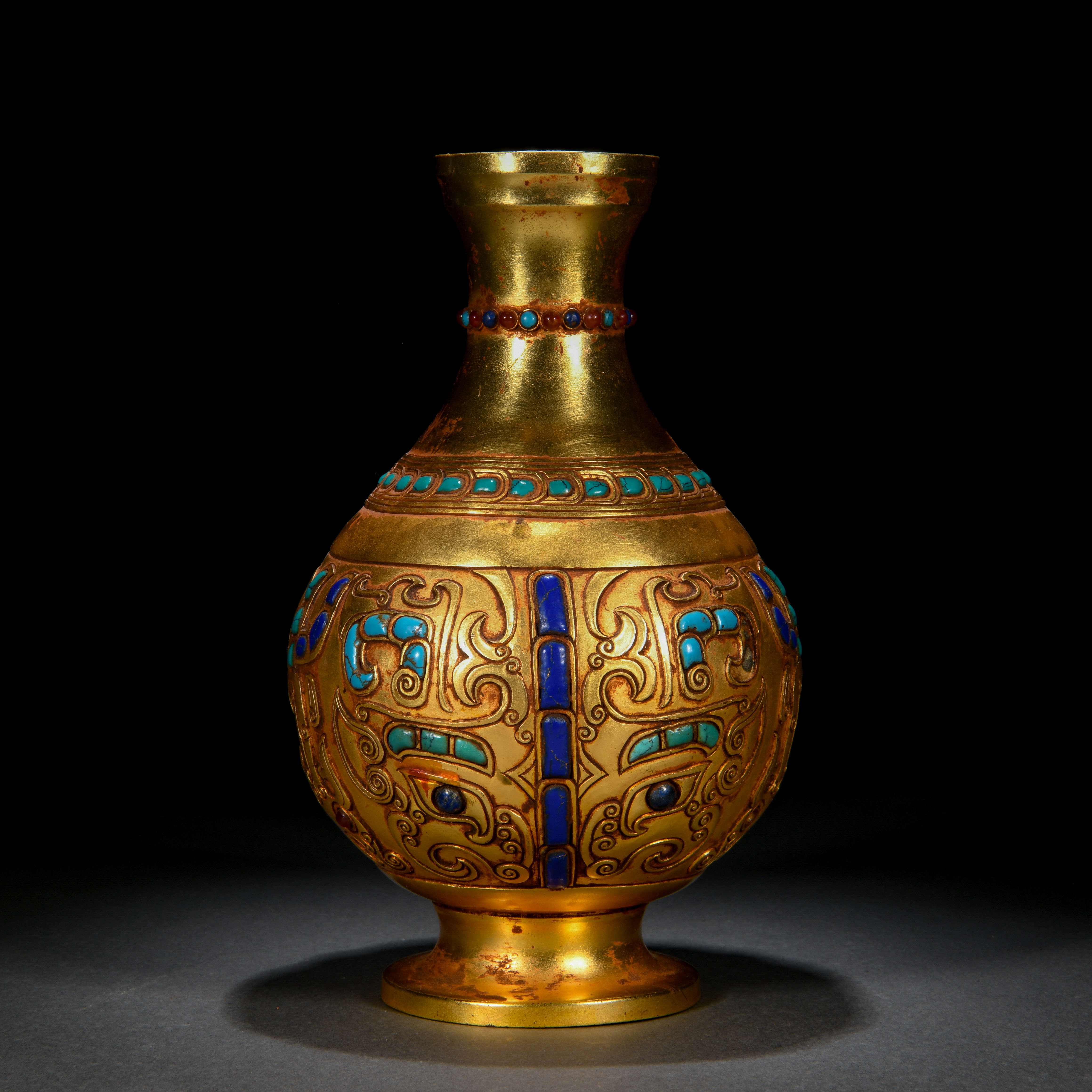 A Chinese Hardstones Inlaid Bronze-gilt Vase