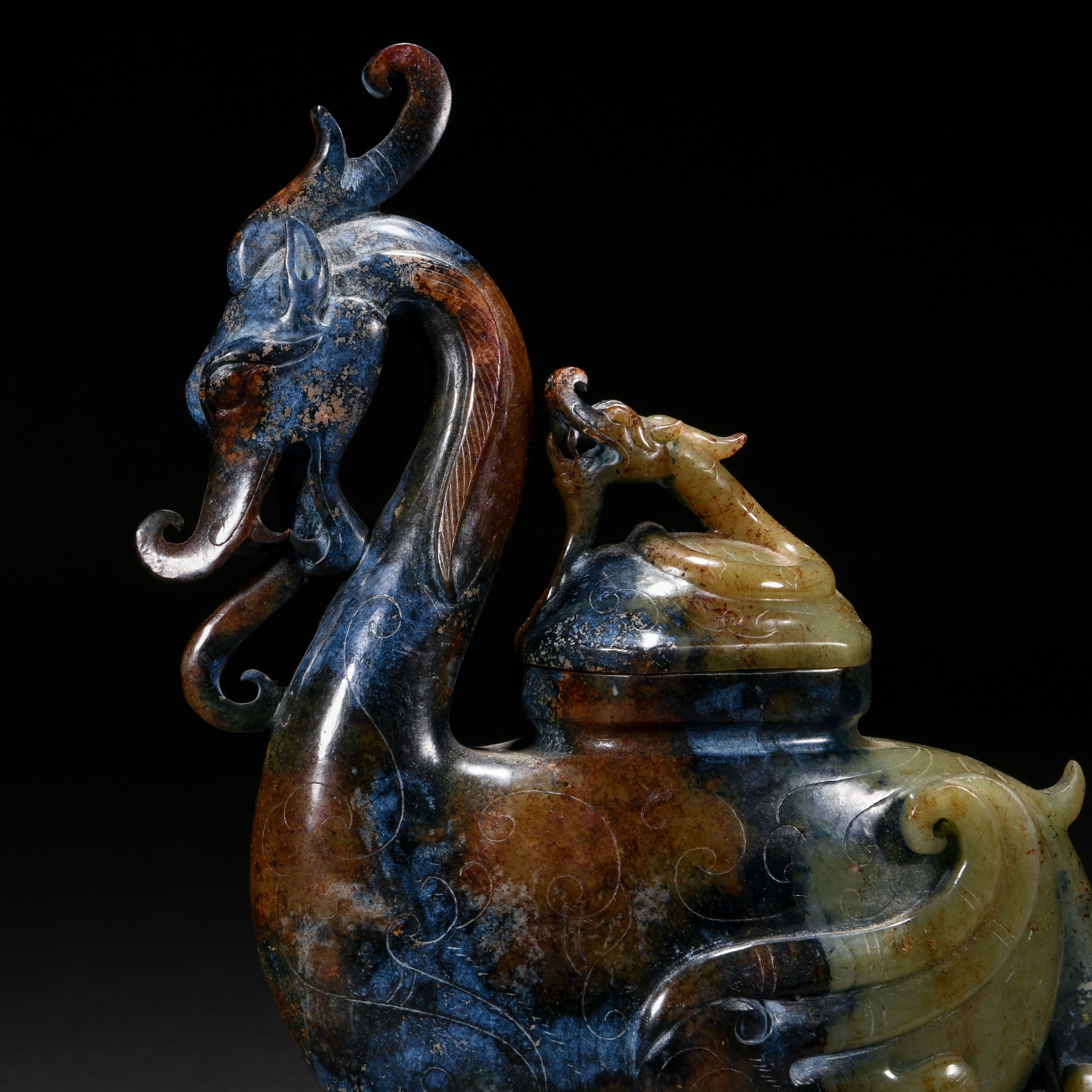 A Chinese Carved Jade Dragon Decoration - Image 6 of 9