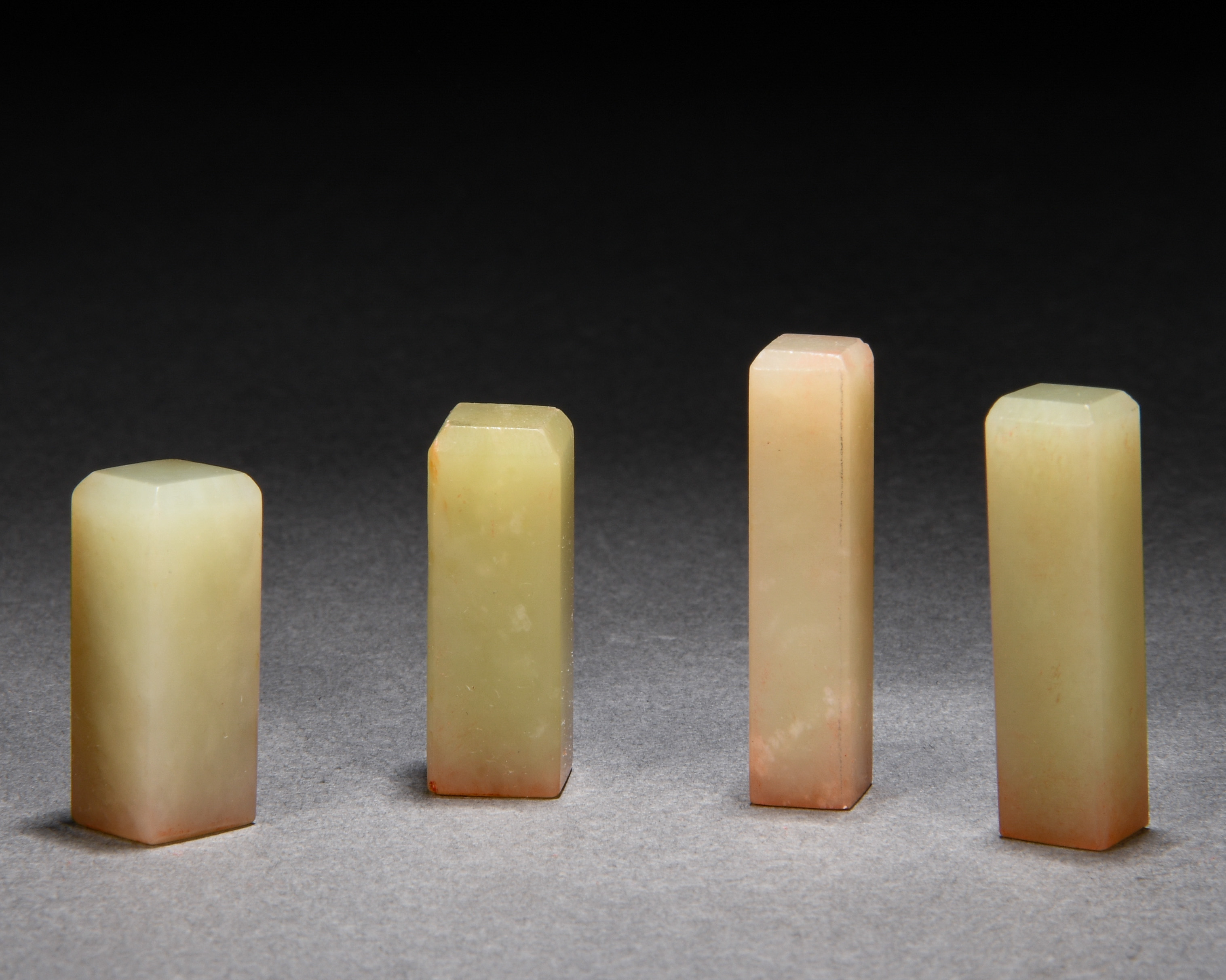 A Set of Four Chinese Carved Jade Seals - Image 5 of 7