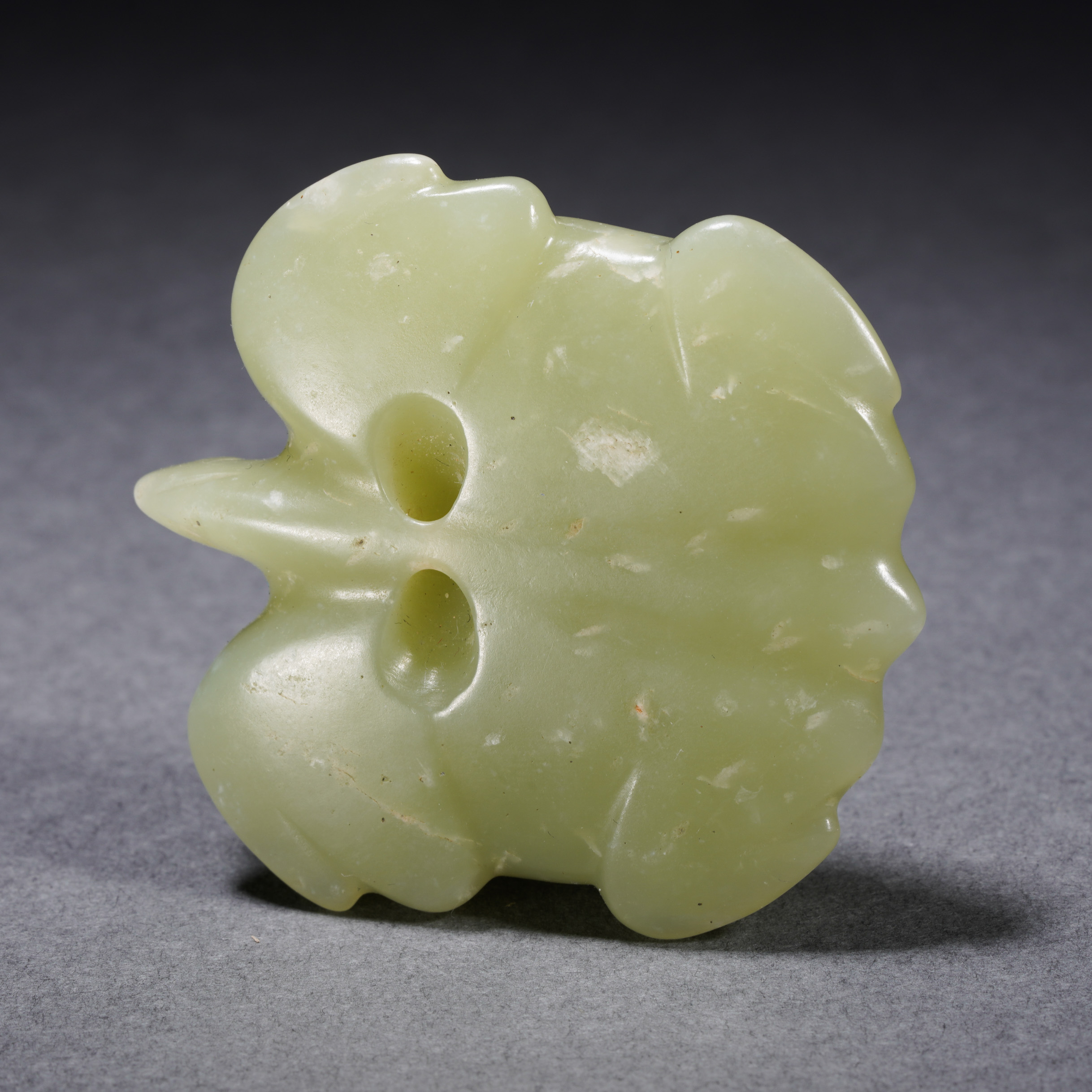 A Chinese Carved Celadon Jade Tortoise - Image 6 of 6