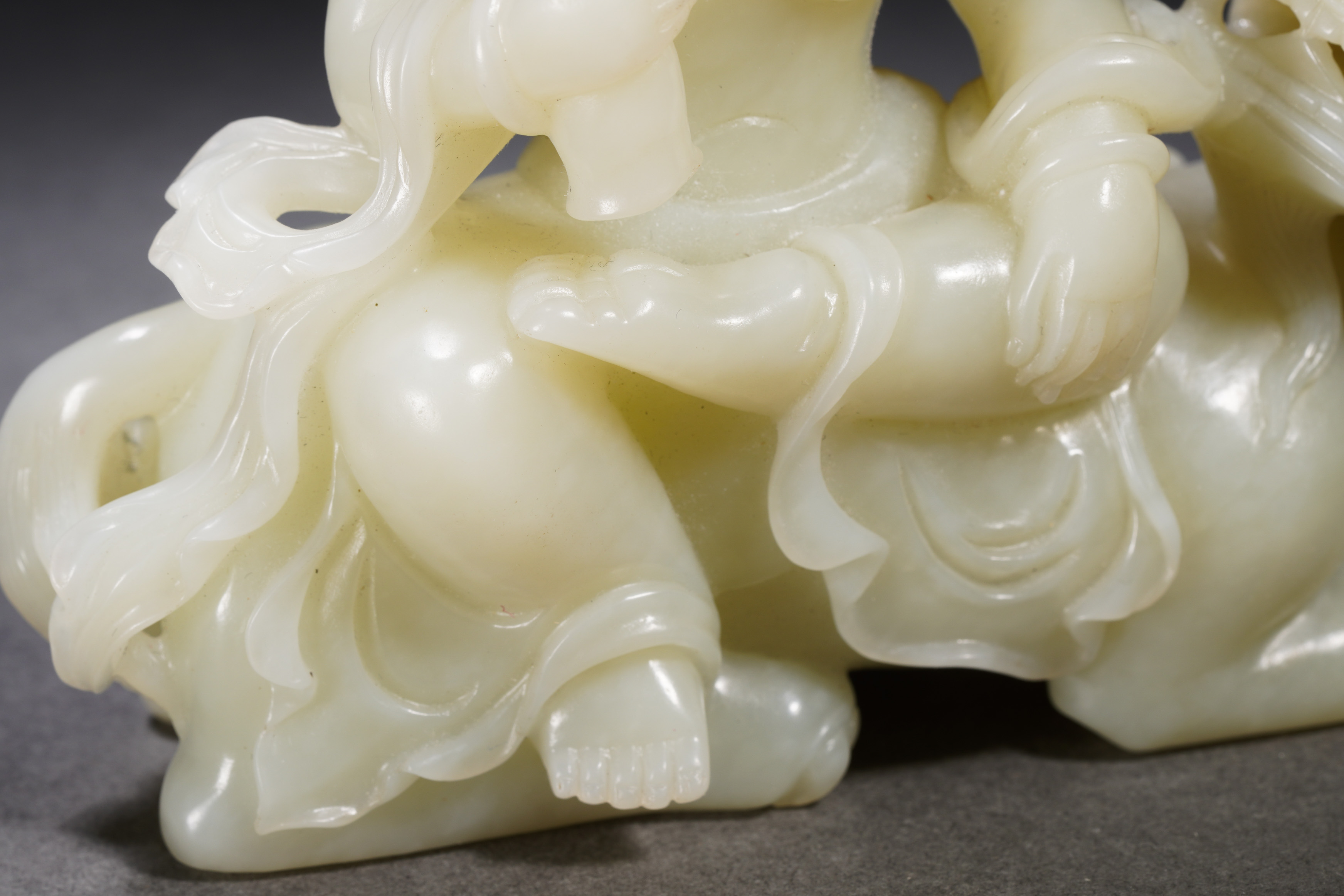 A Chinese Carved White Jade Bodhisattva with Lion - Image 5 of 13