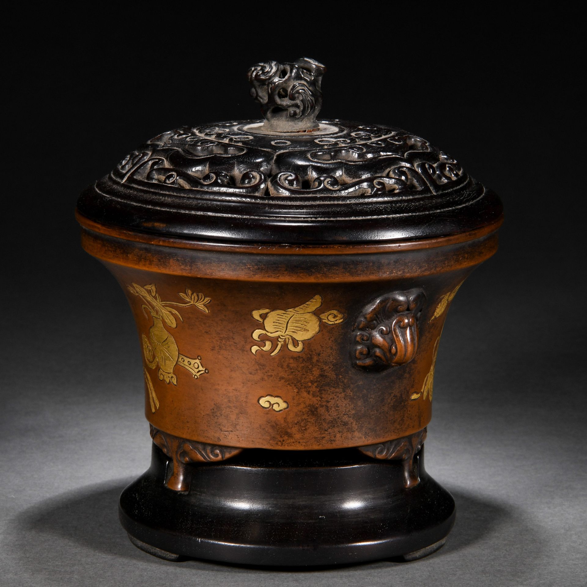 A Chinese Bronze Partly Gilt Censer with Cover - Bild 6 aus 11