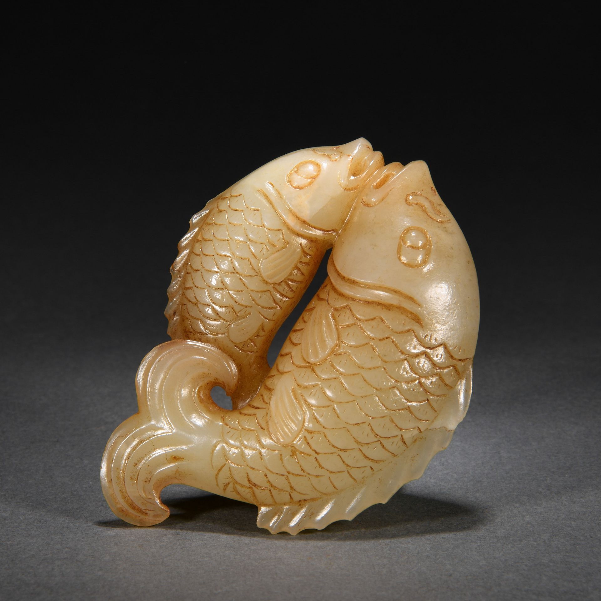 A Chinese Carved Jade Fishes Group - Image 3 of 6