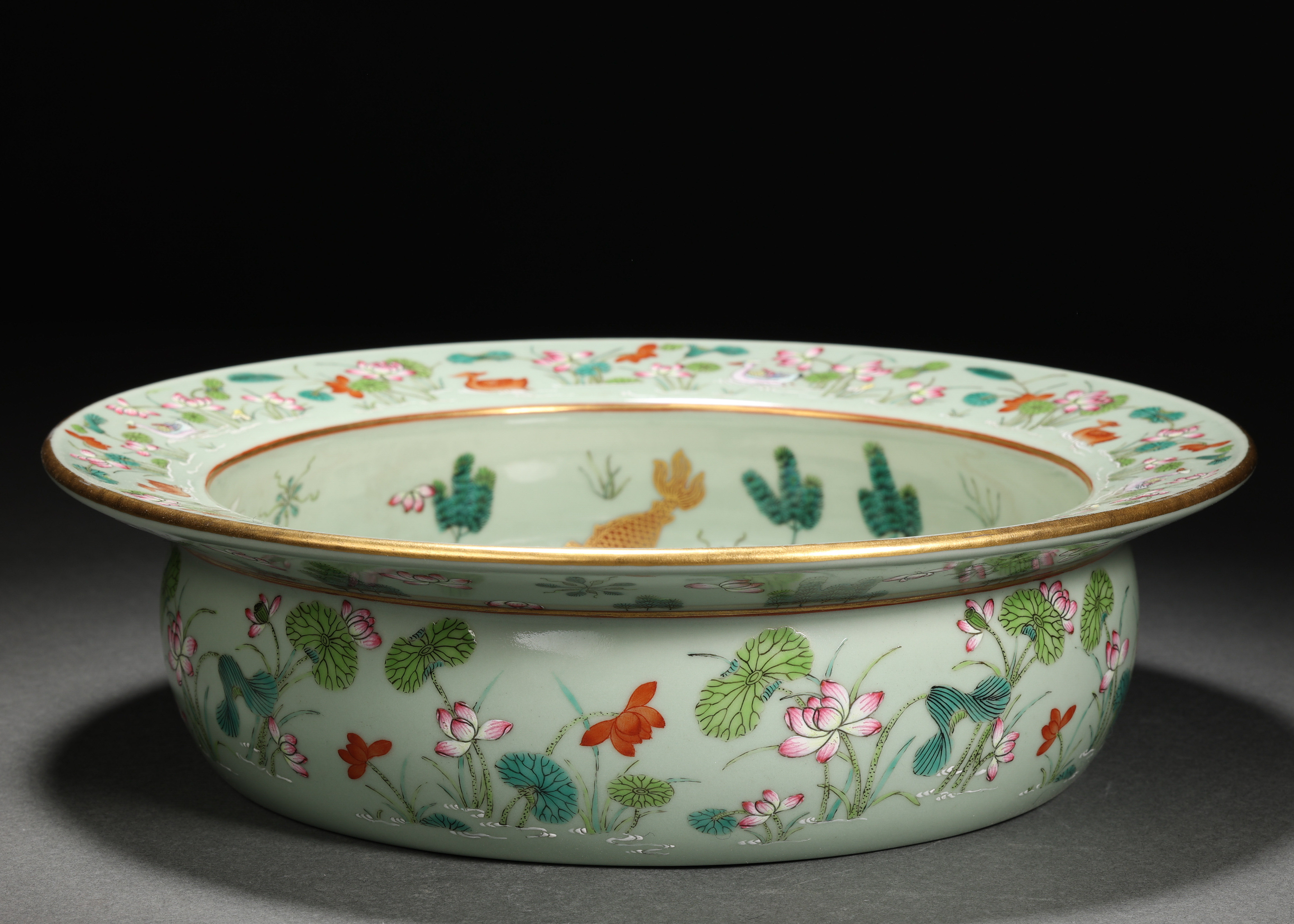 A Chinese Famille Rose Lotus Pond Basin - Image 2 of 10