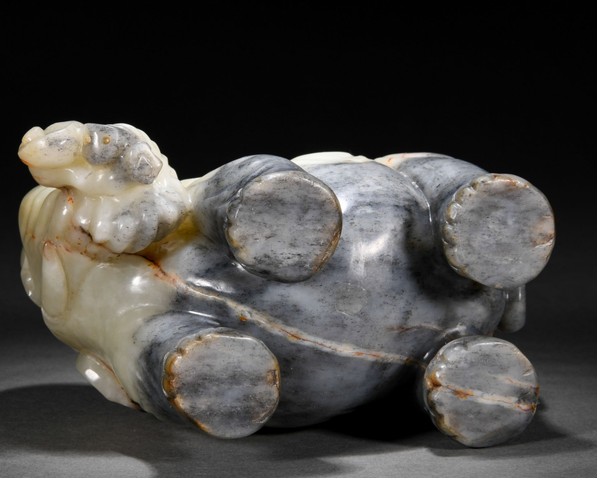 A Chinese Carved Jade Elephant - Image 8 of 8