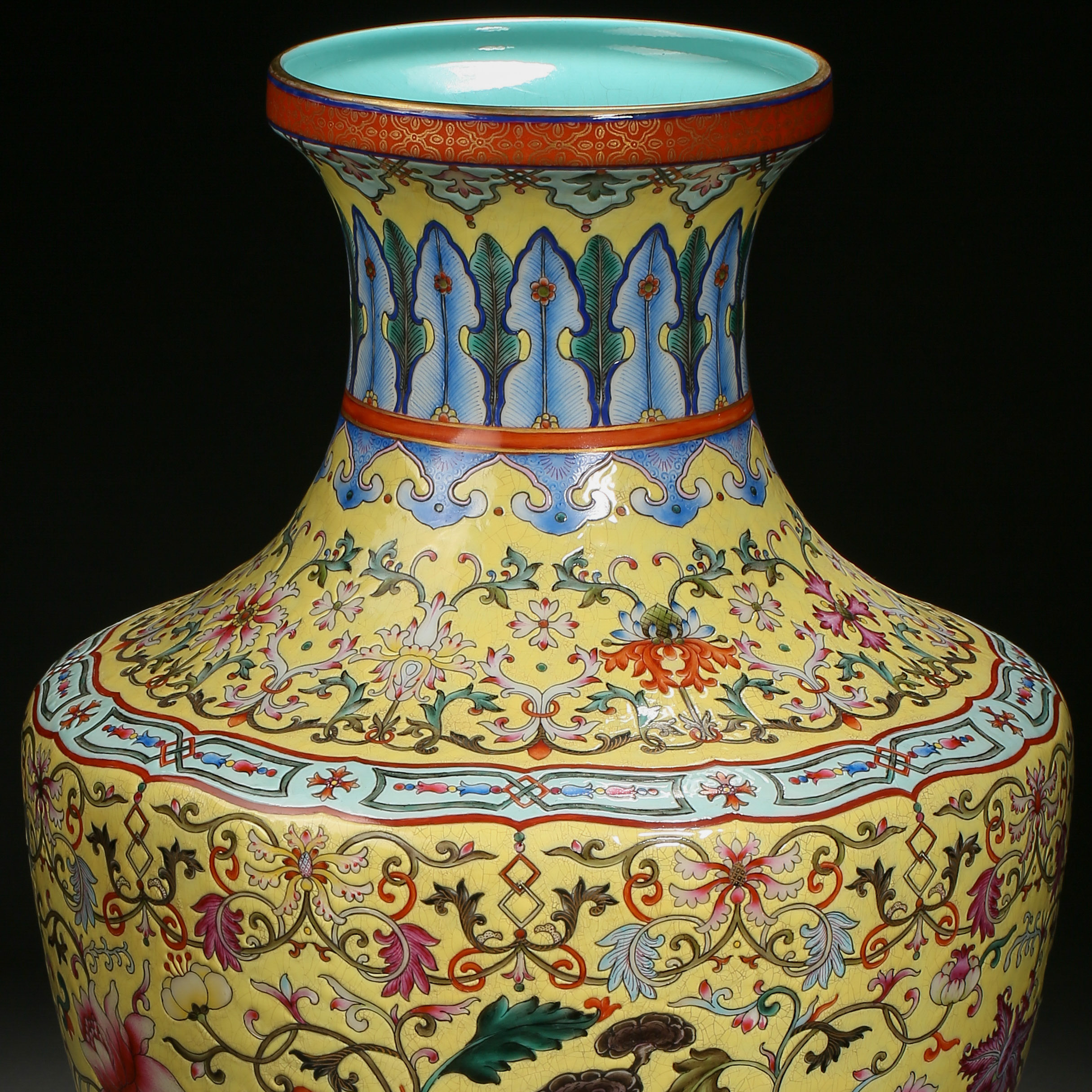 A Chinese Yellow Ground Falangcai and Gilt Zun Vase - Image 2 of 10