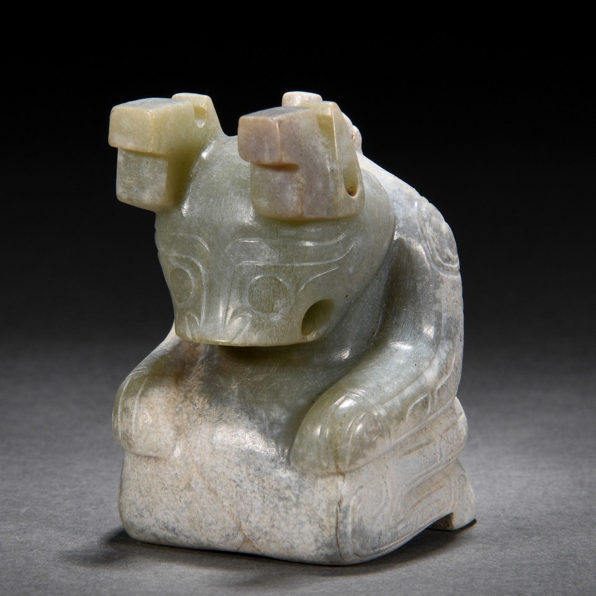 A Chinese Carved Jade Kneeling Beast - Image 2 of 7