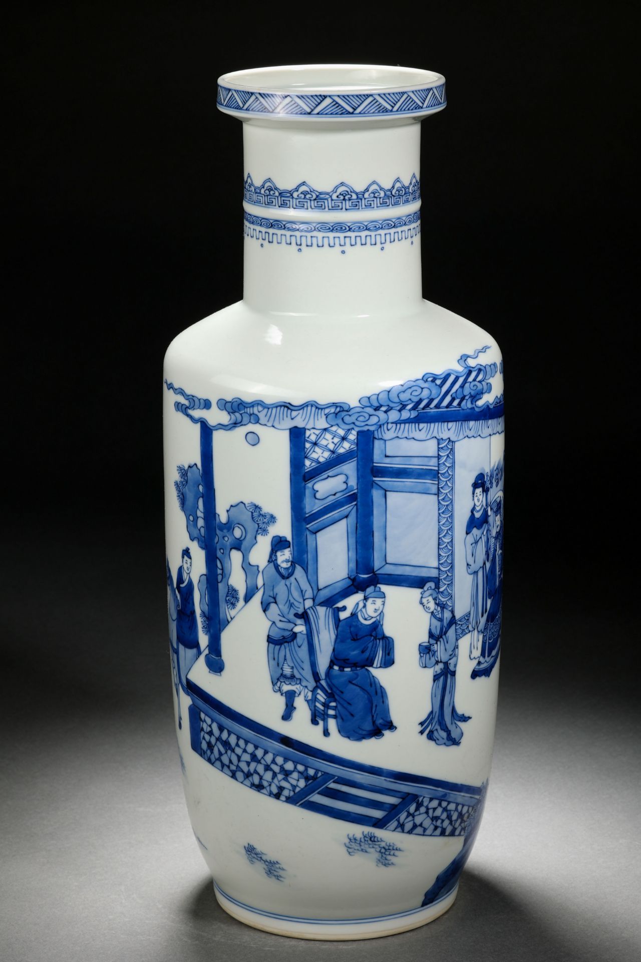 A Chinese Blue and White Figural Story Mallet Vase - Bild 11 aus 17