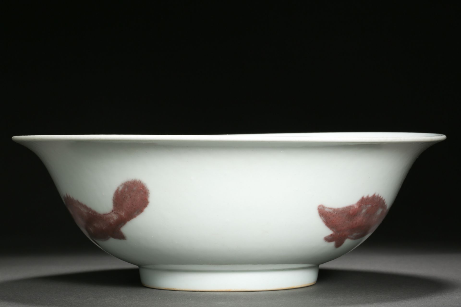 A Chinese Copper Red Carp Bowl - Bild 2 aus 7