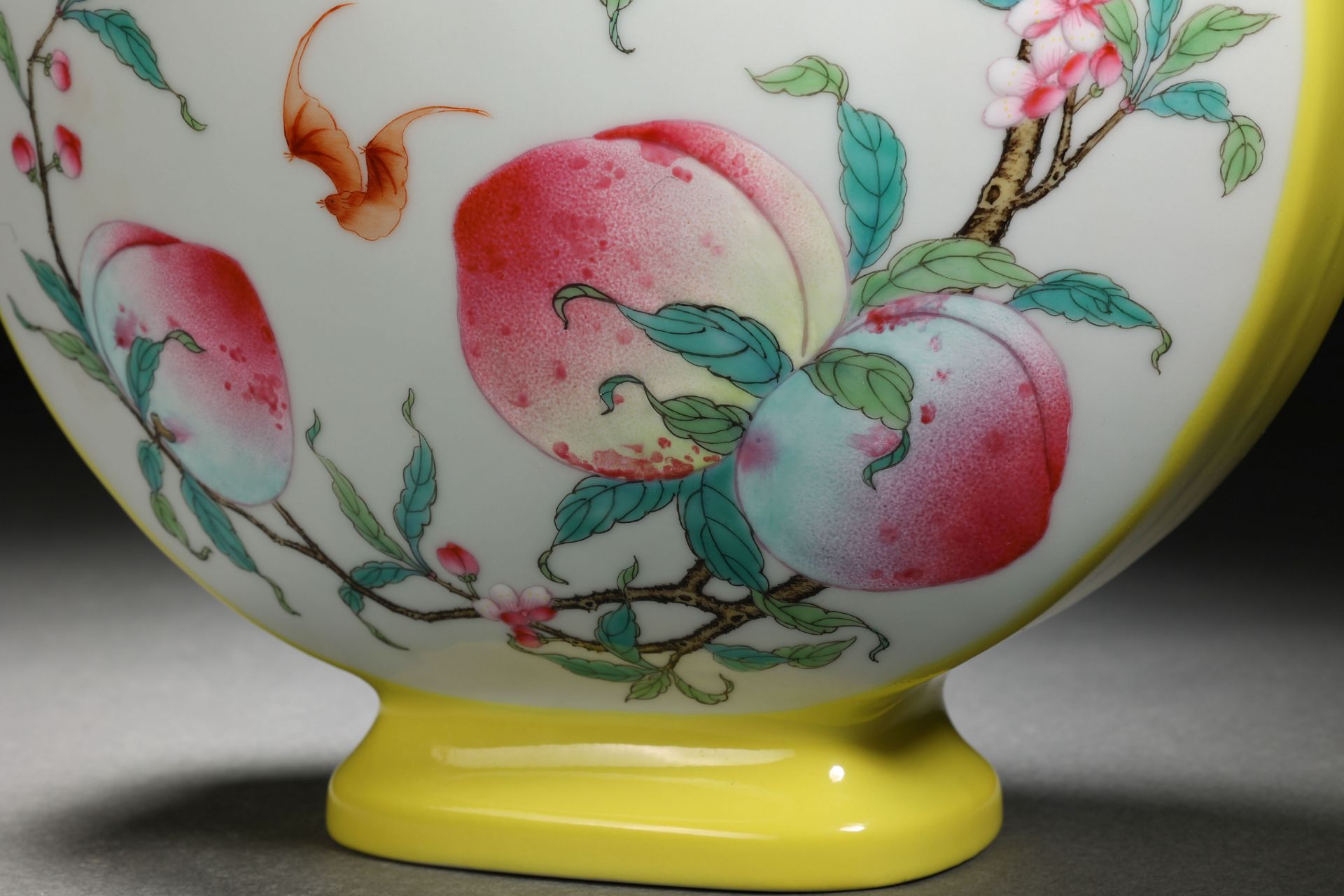 A Chinese Famille Rose Peaches Moon Flask - Image 6 of 10