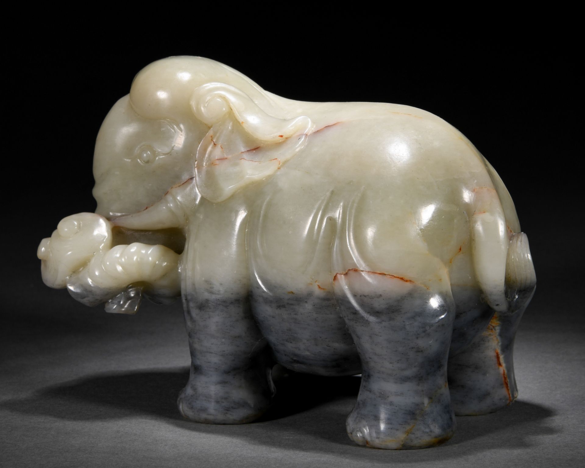 A Chinese Carved Jade Elephant - Image 4 of 8