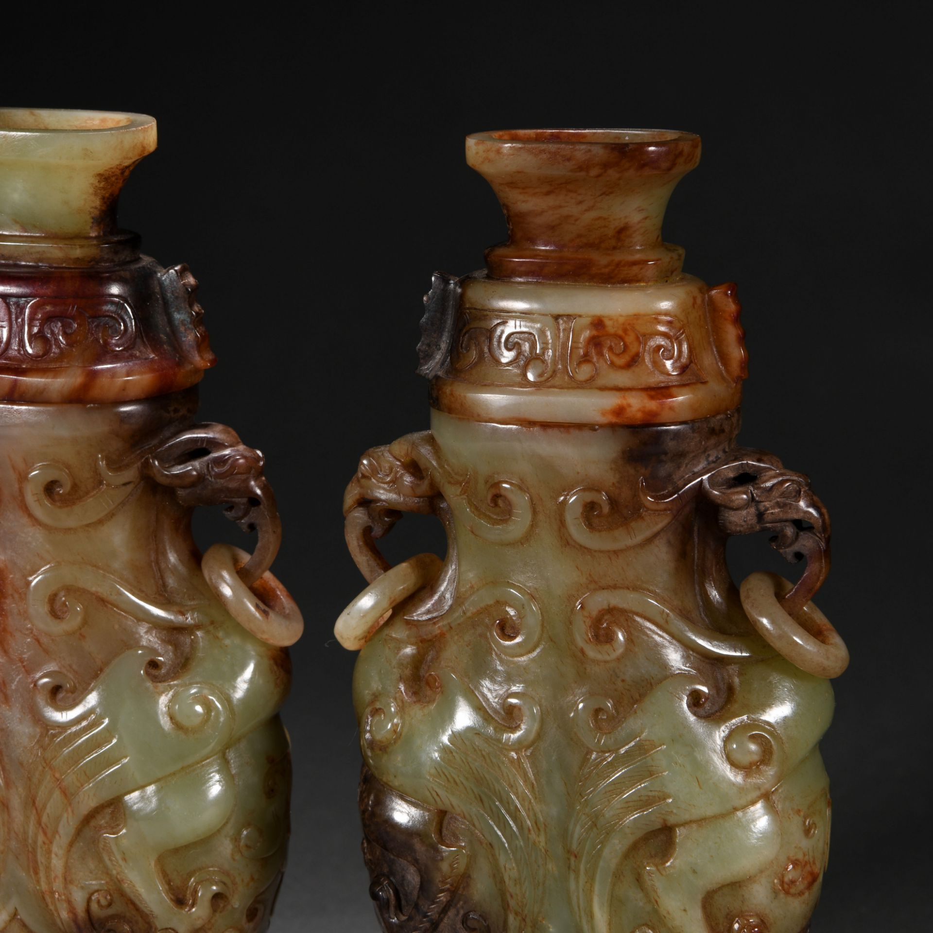Pair Chinese Carved Jade Vessels - Bild 3 aus 9