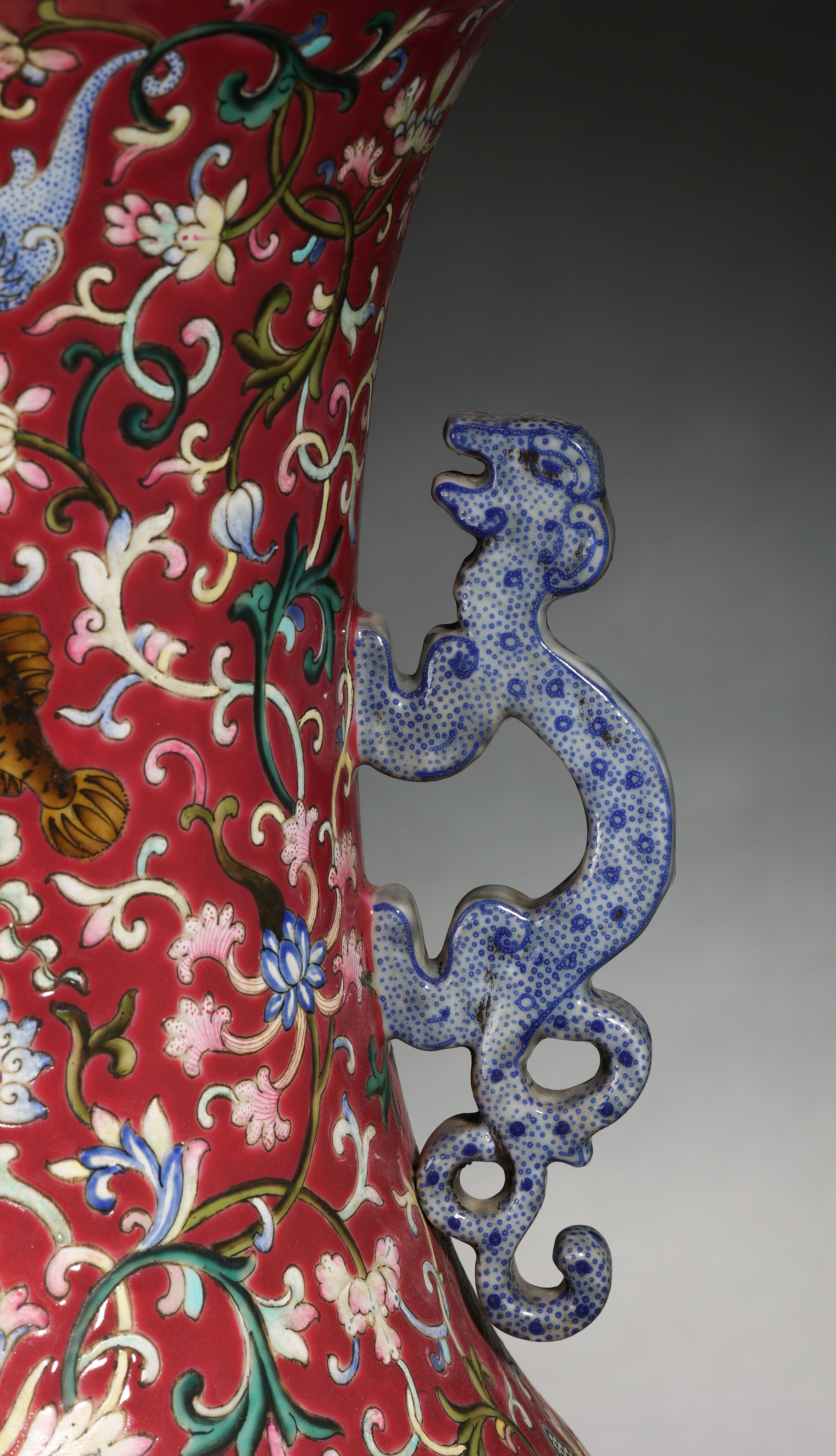 A Chinese Famille Rose Immortals Vase - Image 5 of 20