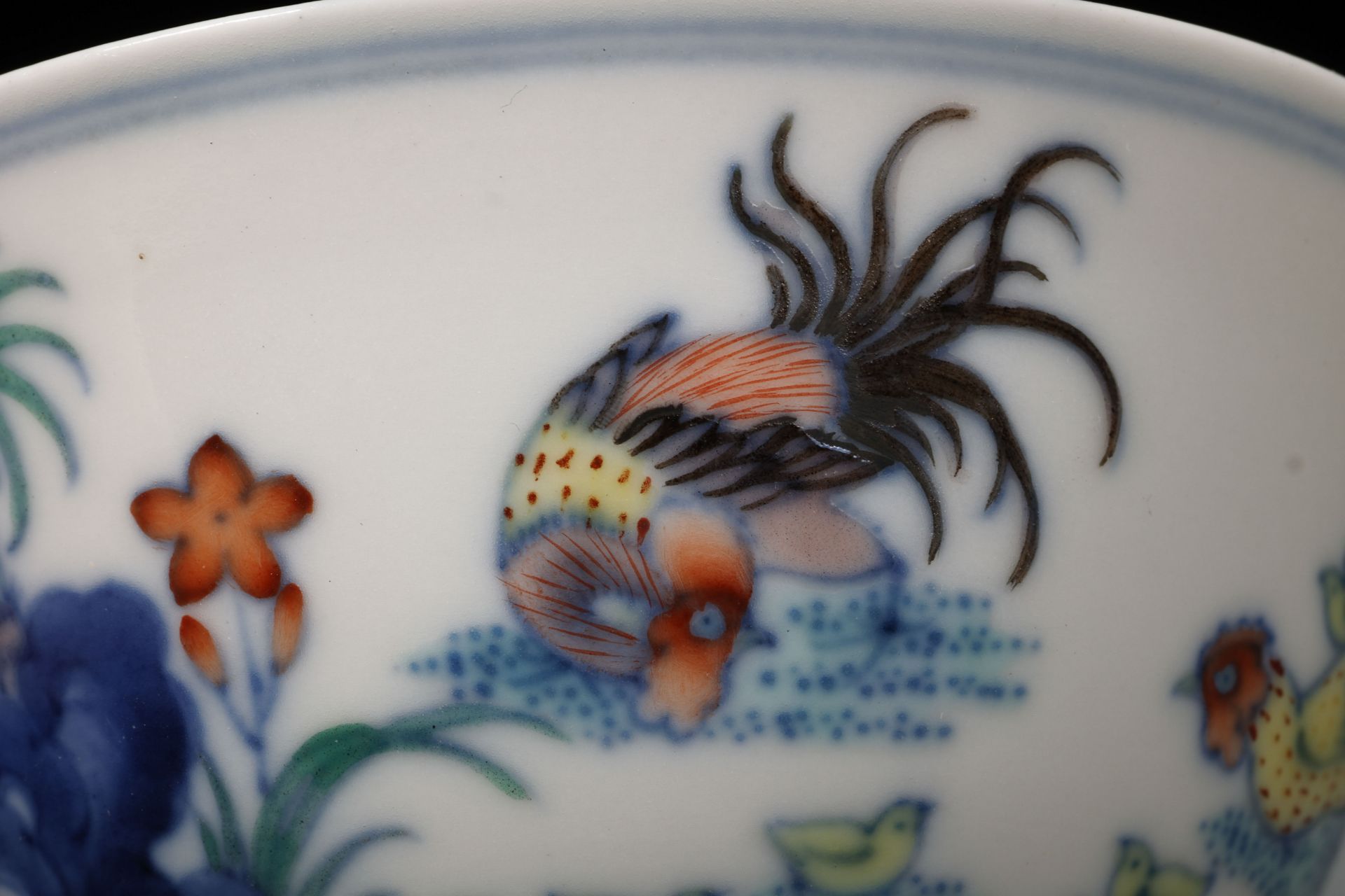 A Chinese Doucai Glaze Chicken Cup - Image 7 of 9