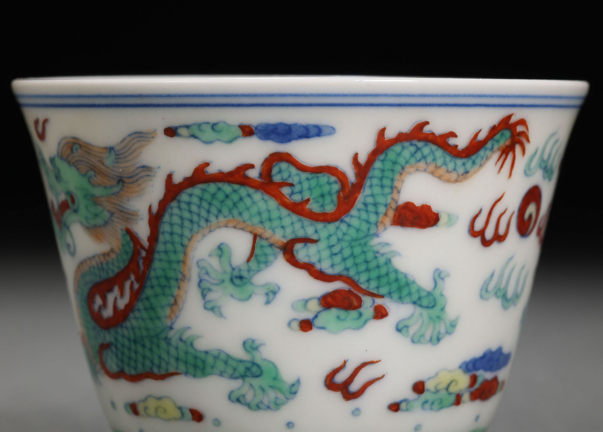 A Chinese Doucai Glaze Dragons Cup - Image 4 of 7