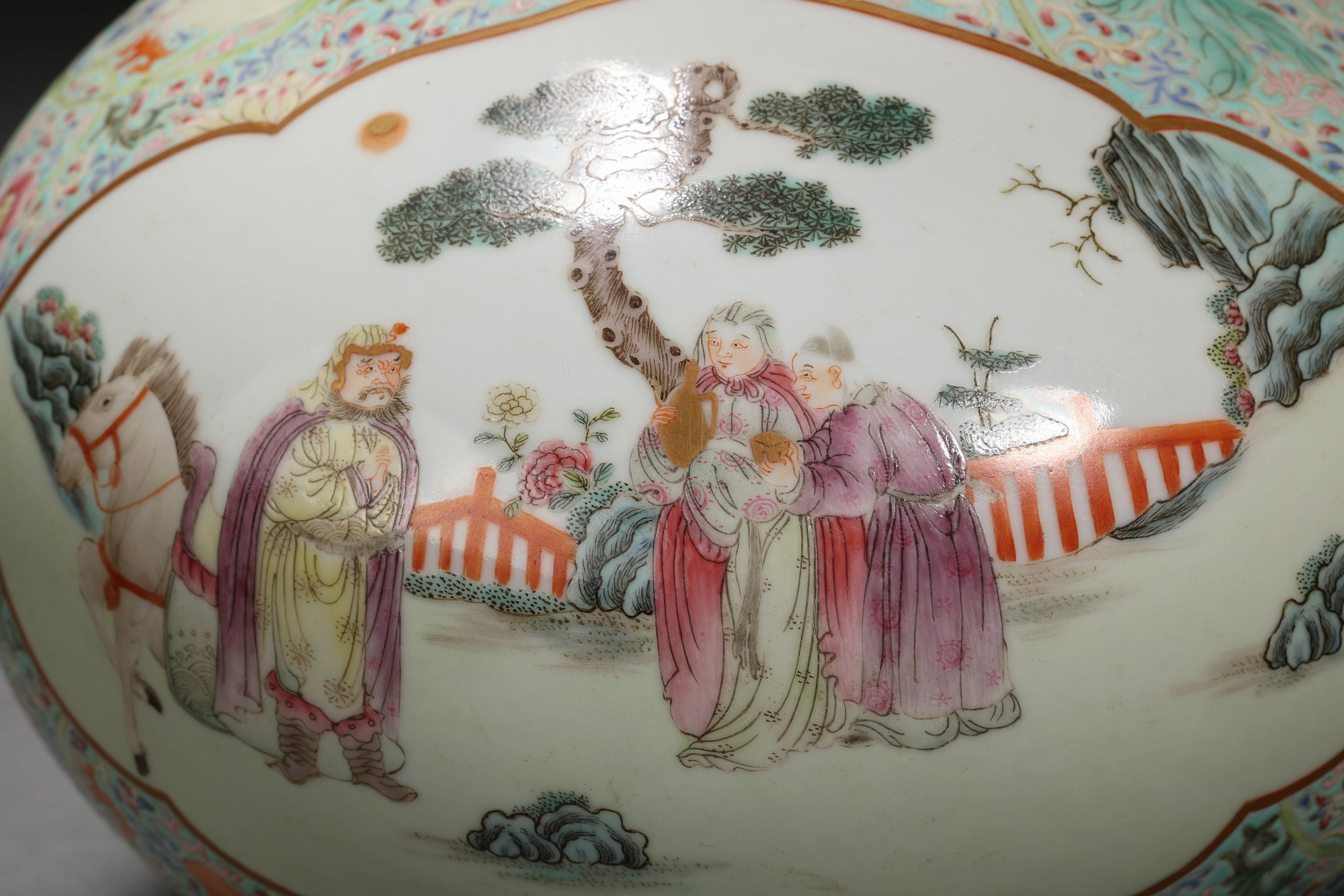 A Chinese Famille Rose Figural Story Decorative Vase - Image 8 of 13