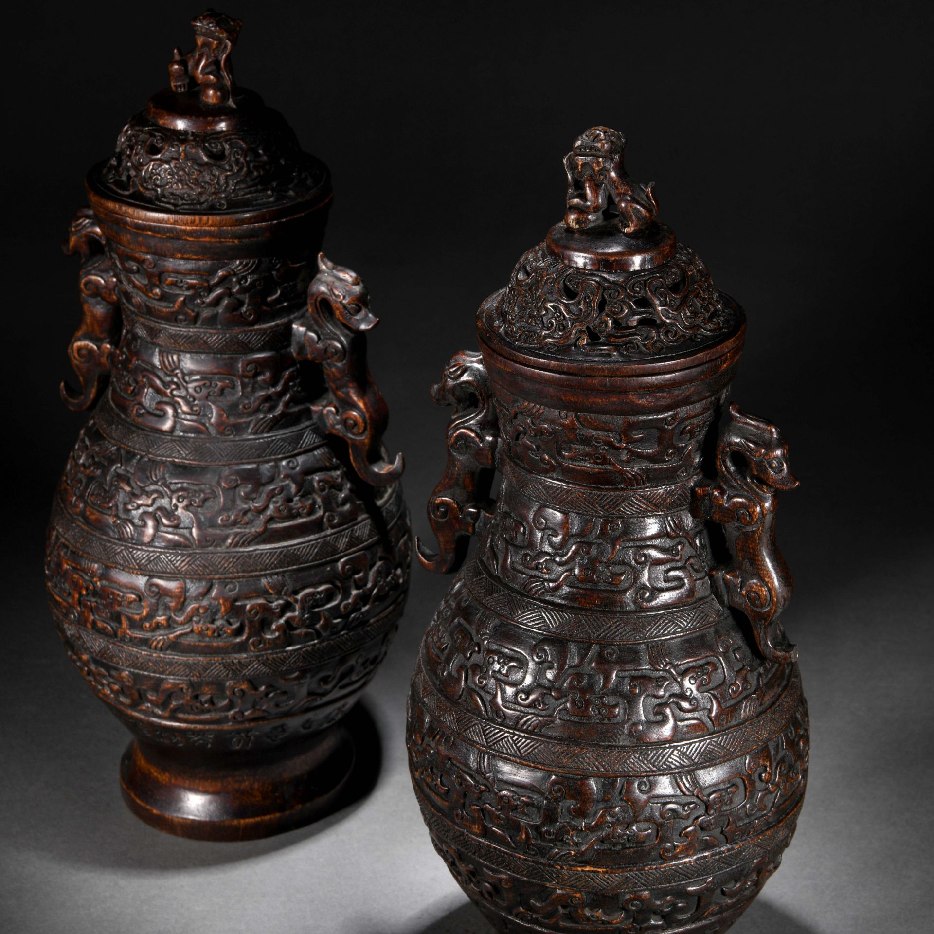 Pair Chinese Carved Rosewood Chilong Vases - Bild 2 aus 12