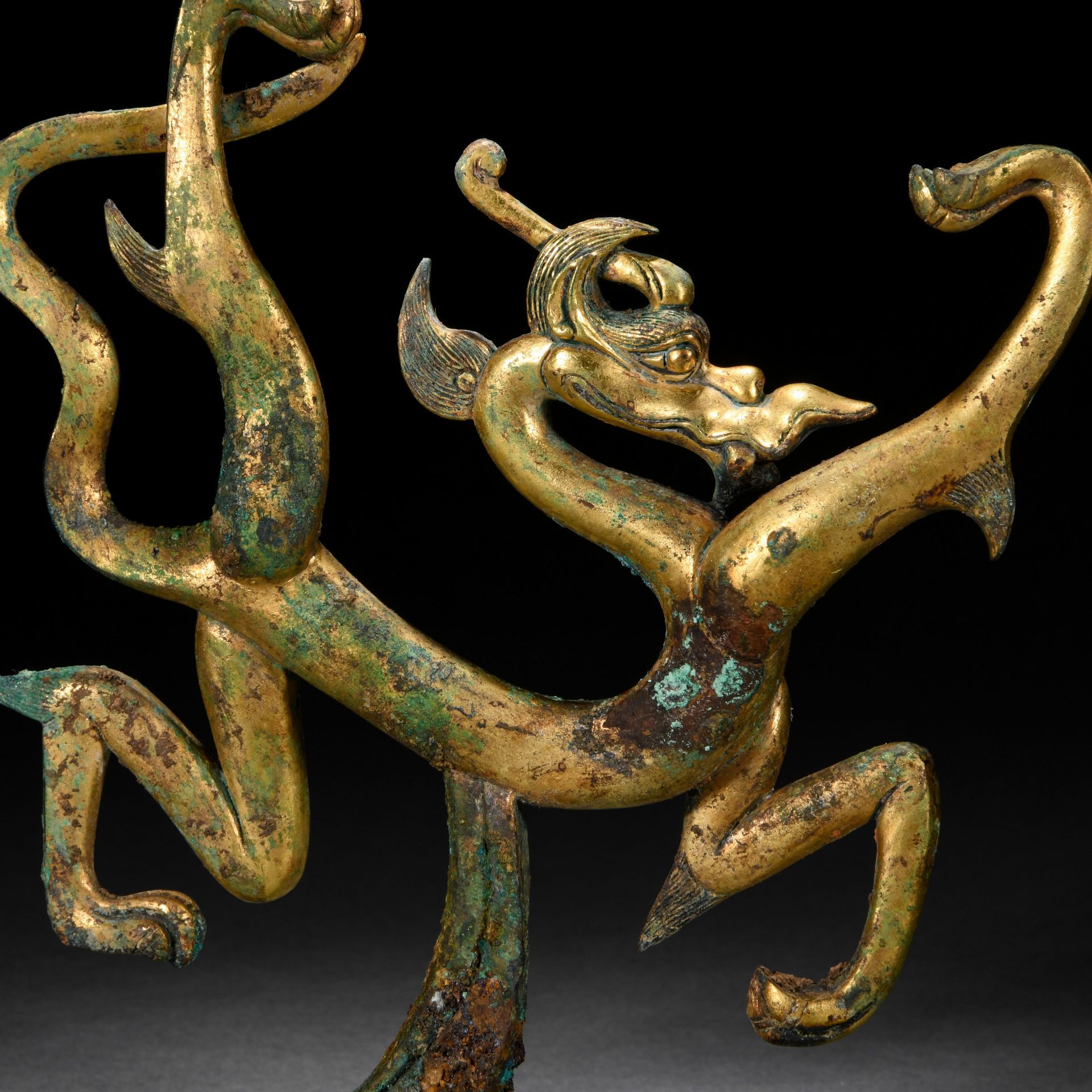 A Chinese Bronze-gilt Mythical Beast - Bild 2 aus 7