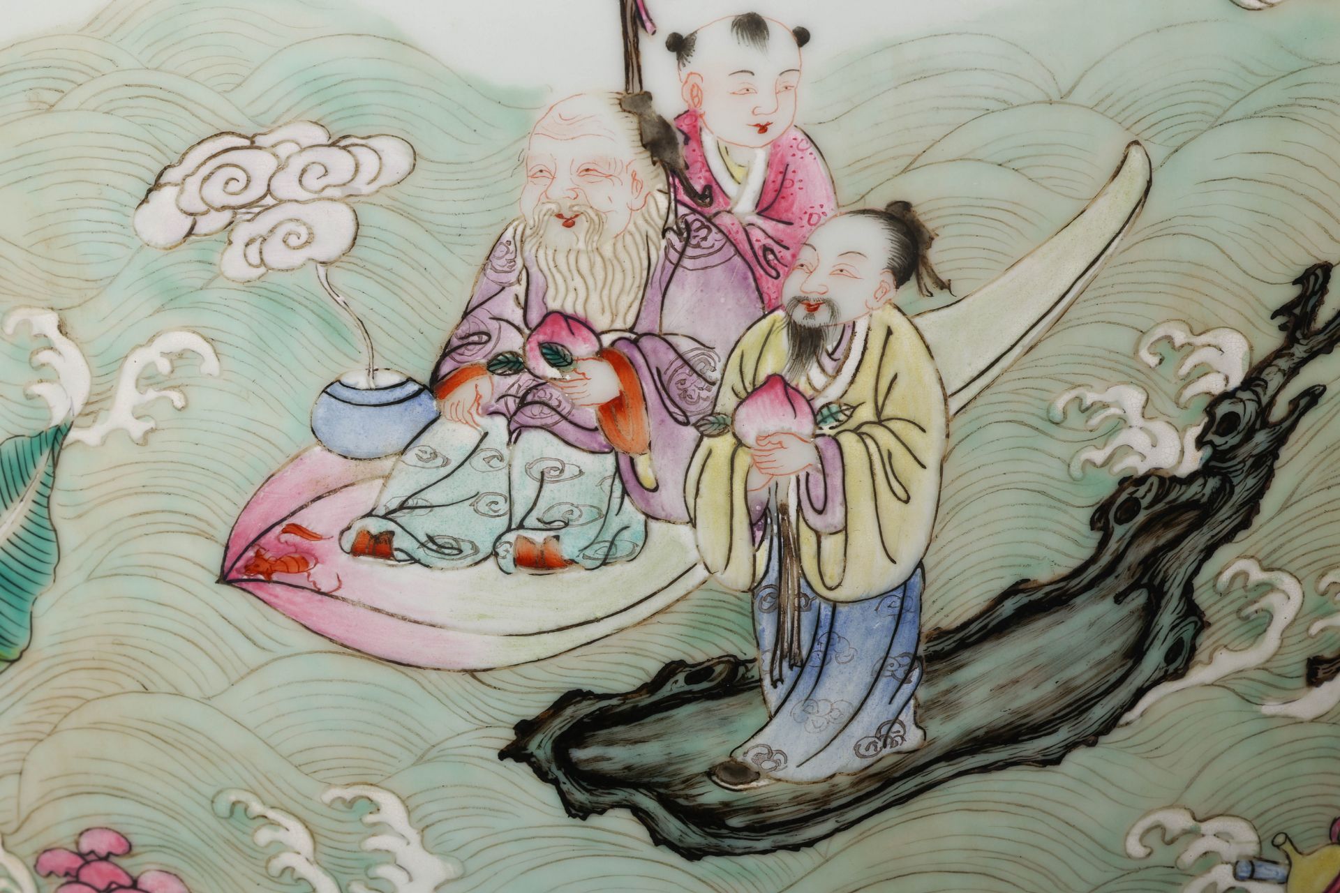 A Chinese Famille Rose Immortals Vase - Bild 4 aus 20