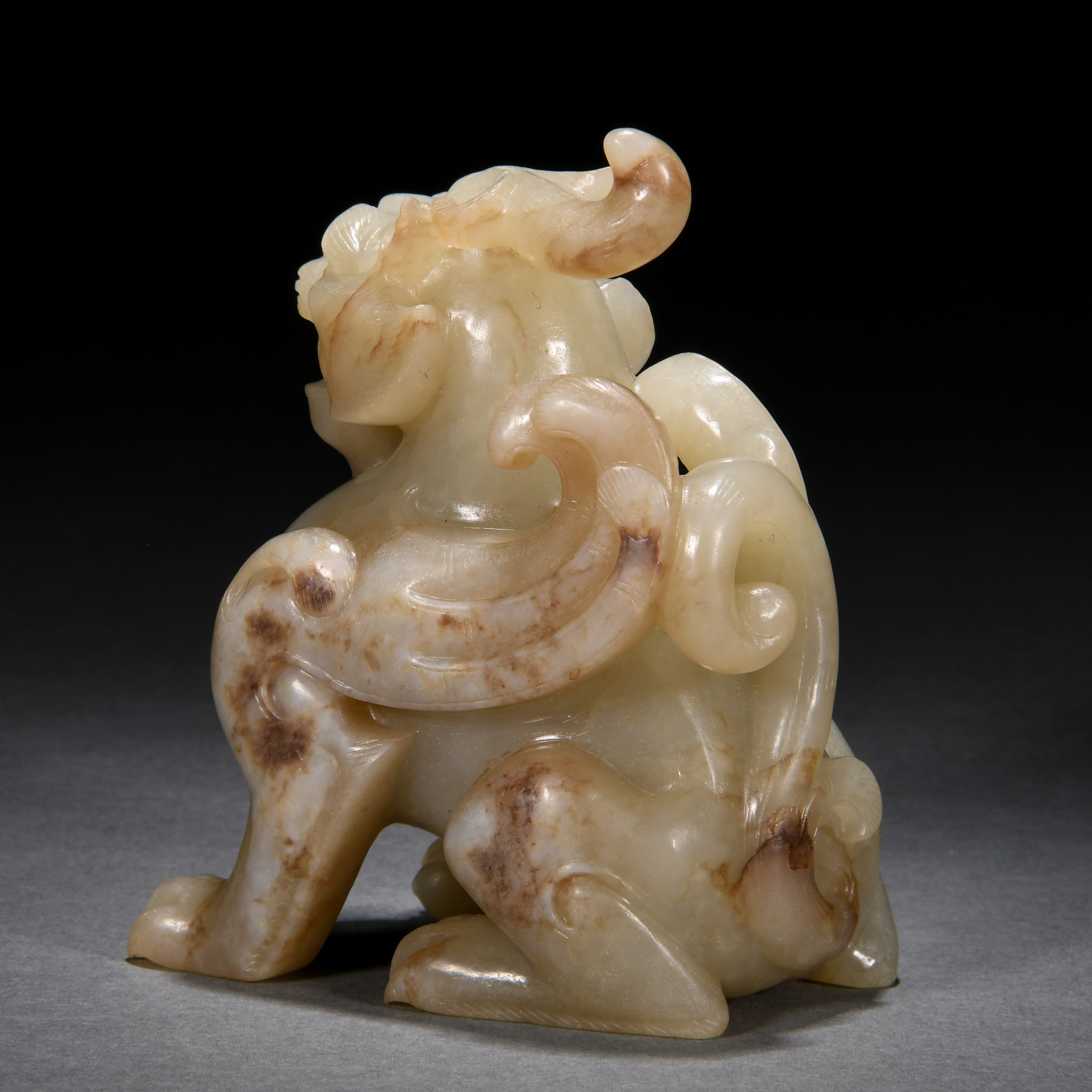 A Chinese Carved Jade Mythical Beast - Image 4 of 6
