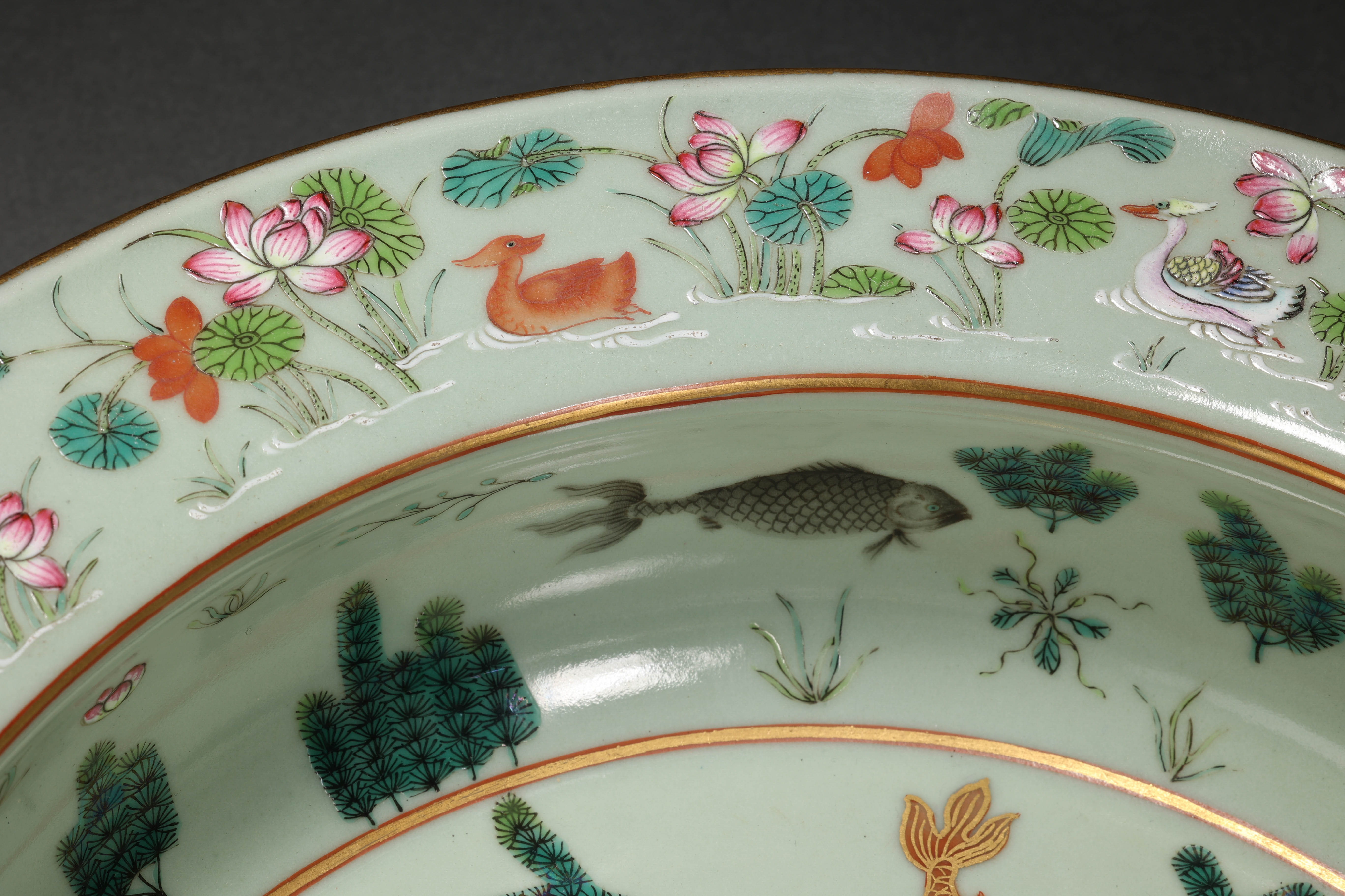 A Chinese Famille Rose Lotus Pond Basin - Image 7 of 10