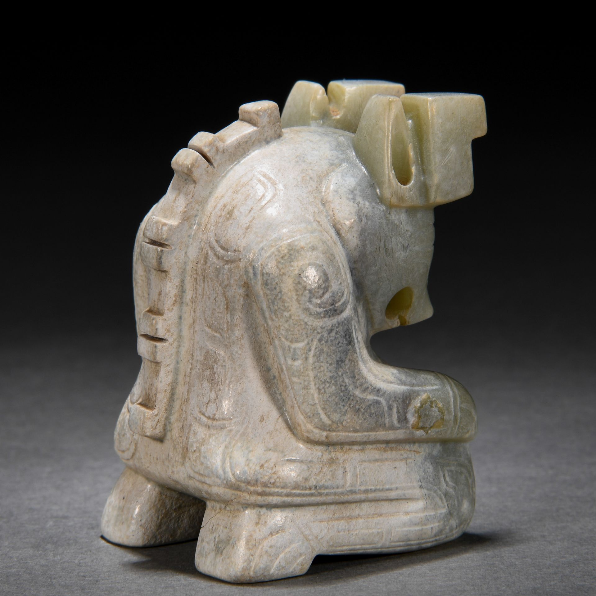 A Chinese Carved Jade Kneeling Beast - Image 6 of 7