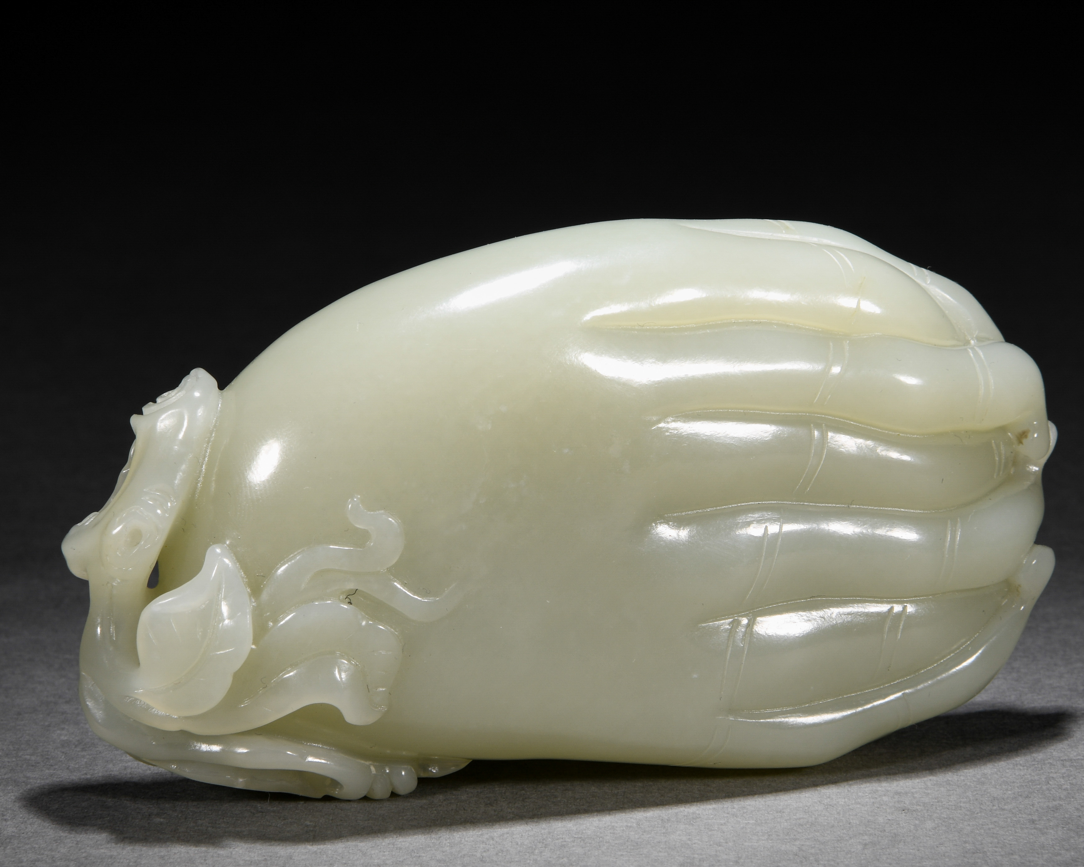 A Chinese Carved White Jade Washer - Image 7 of 7
