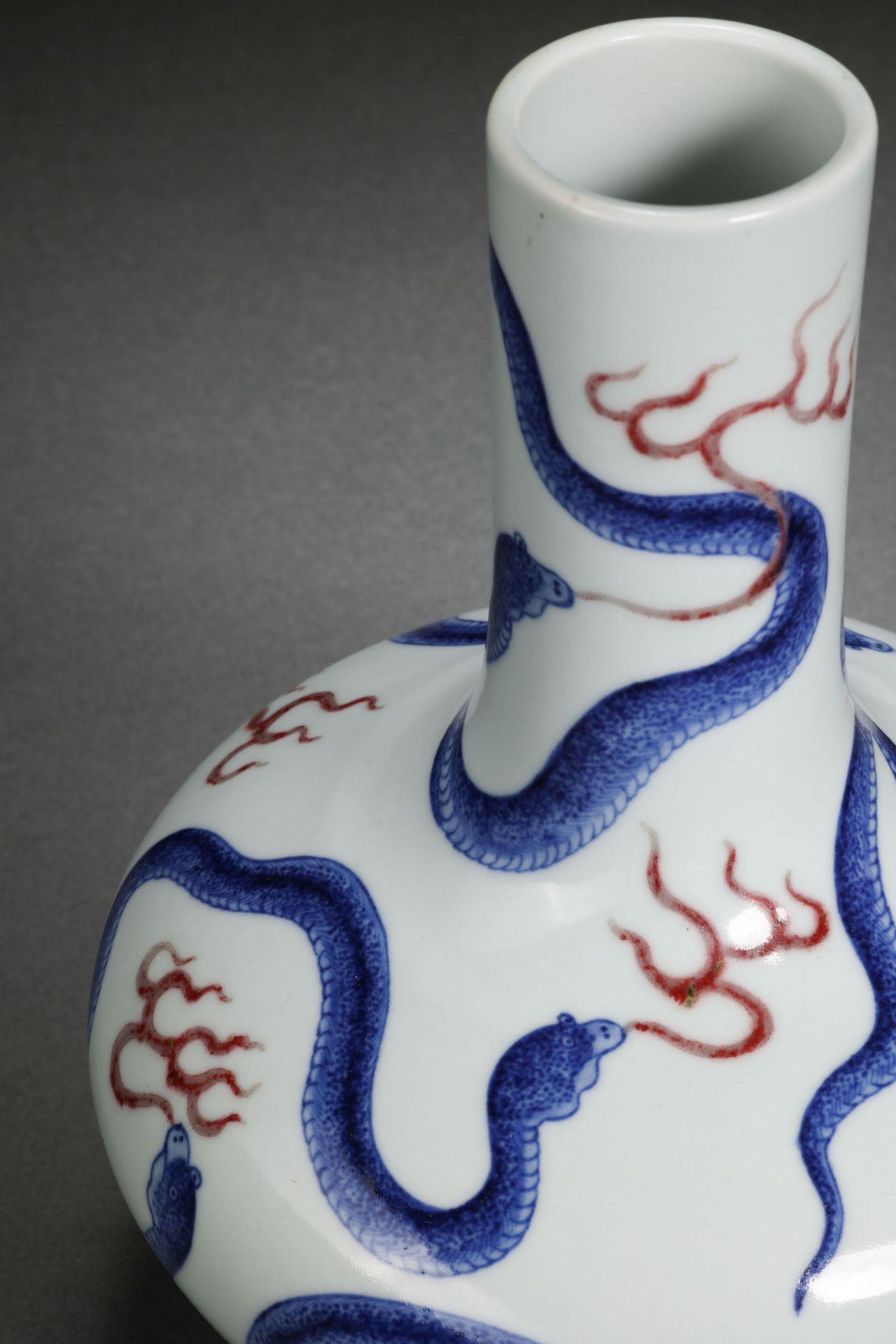 A Chinese Underglaze Blue and Copper Red Bottle Vase - Image 4 of 12