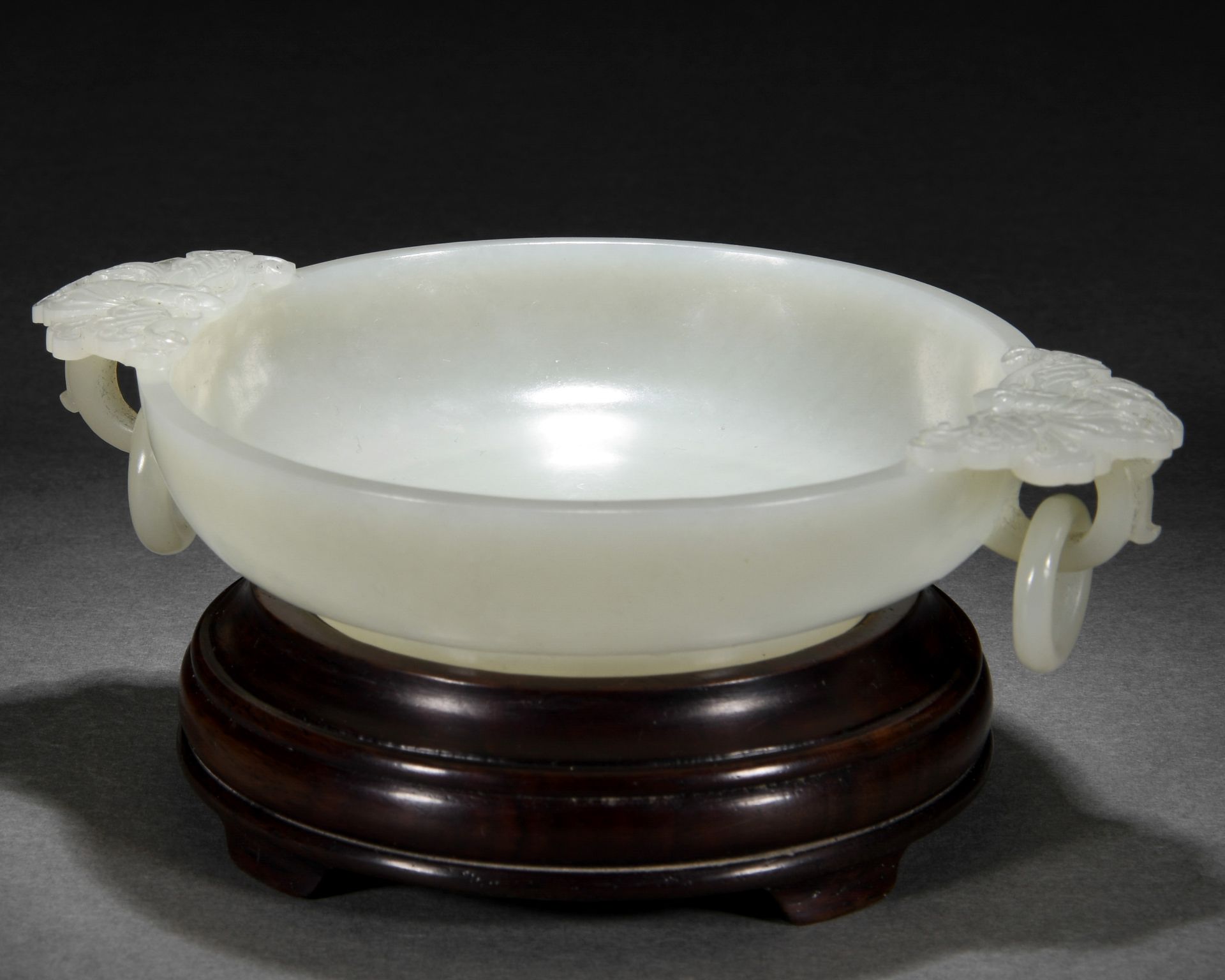 A Chinese Carved White Jade Washer with Double Handles - Image 2 of 8