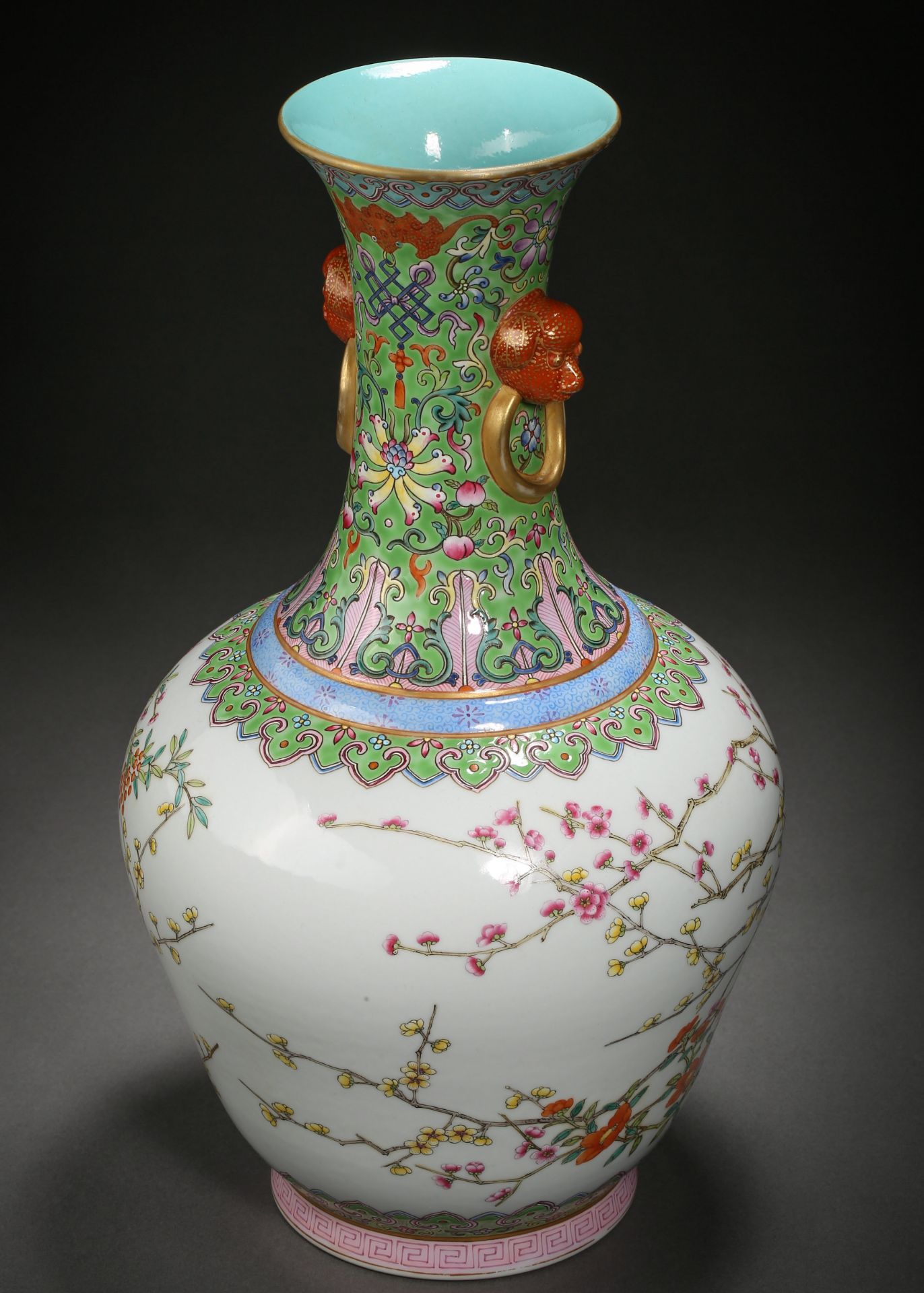 A Chinese Famille Rose Florette and Rock Vase - Bild 3 aus 11