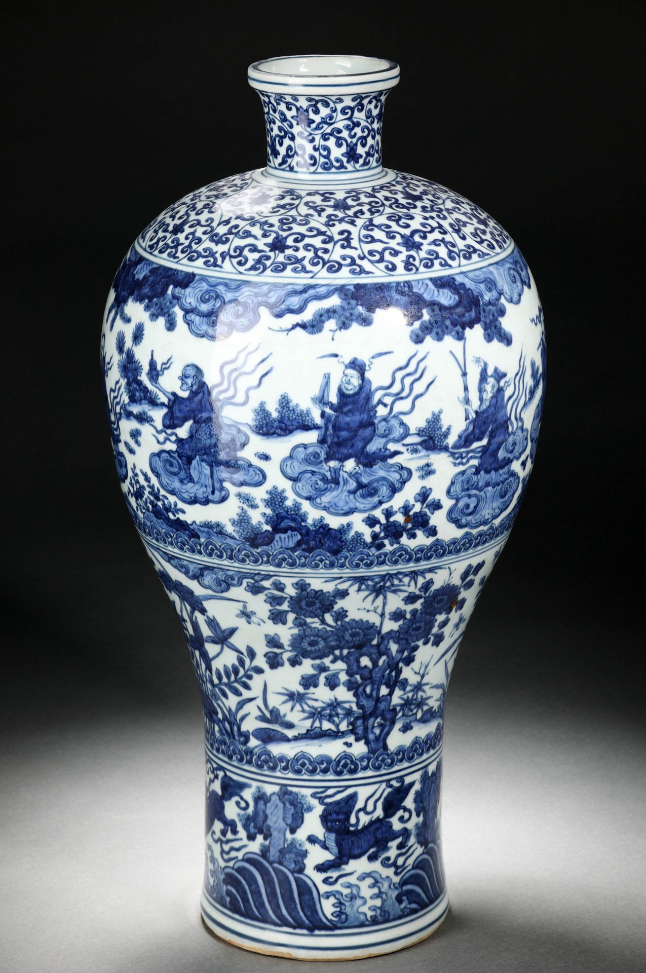 A Chinese Blue and White Figural Story Vase Meiping - Bild 5 aus 11