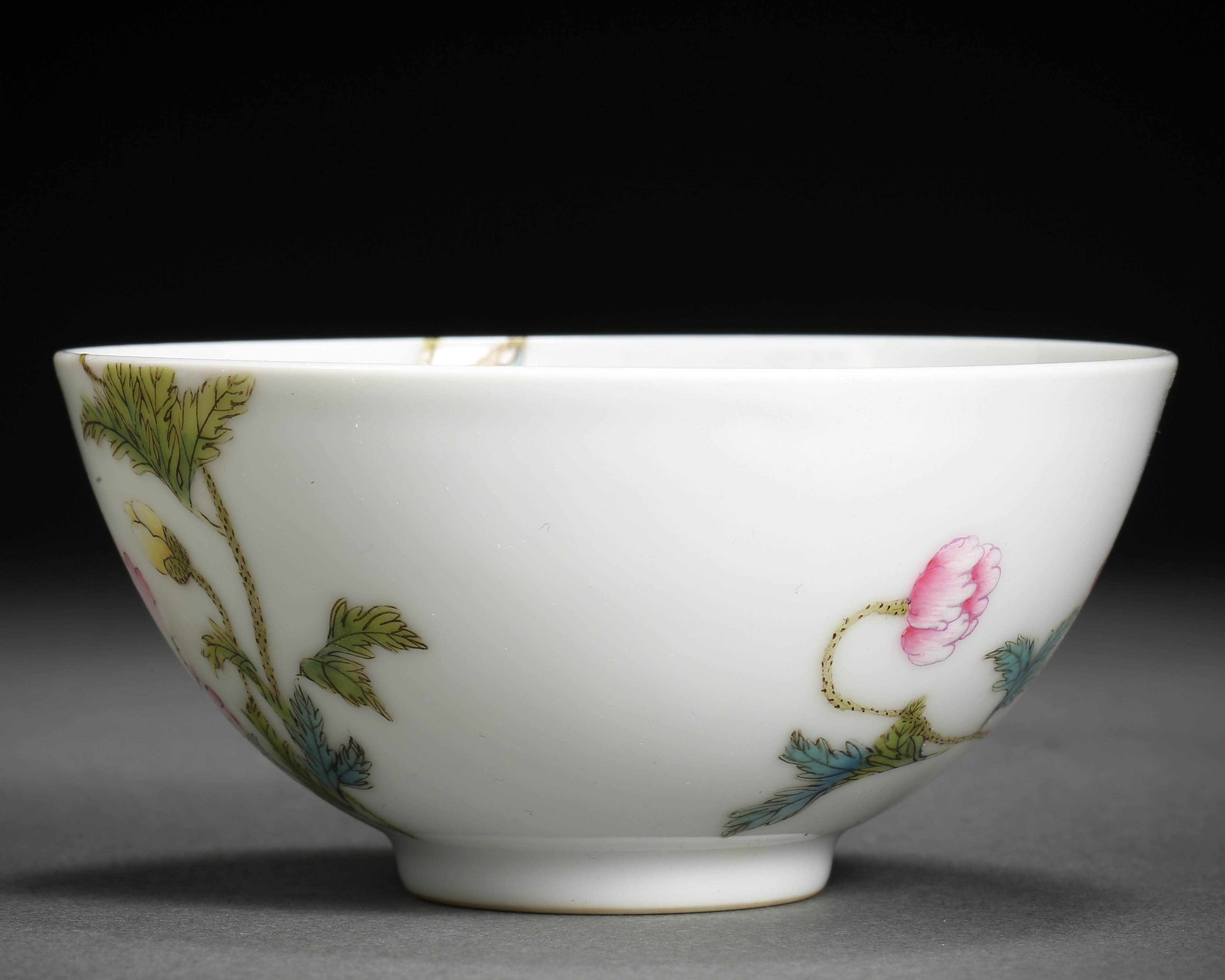 A Chinese Falangcai Florette Bowl Yongzheng Mark - Image 3 of 7