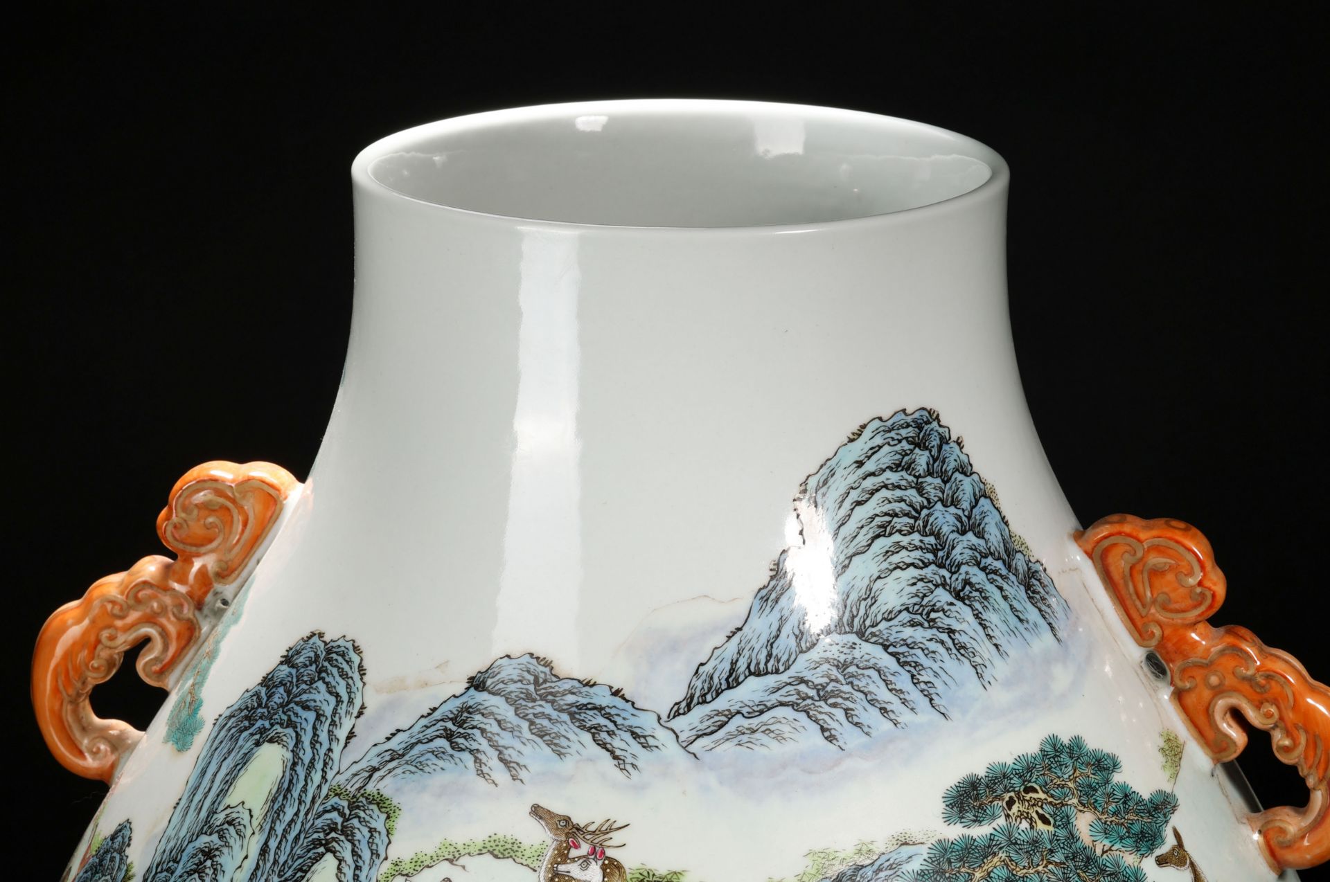 A Chinese Famille Rose Hundred Deers Zun Vase - Bild 10 aus 13